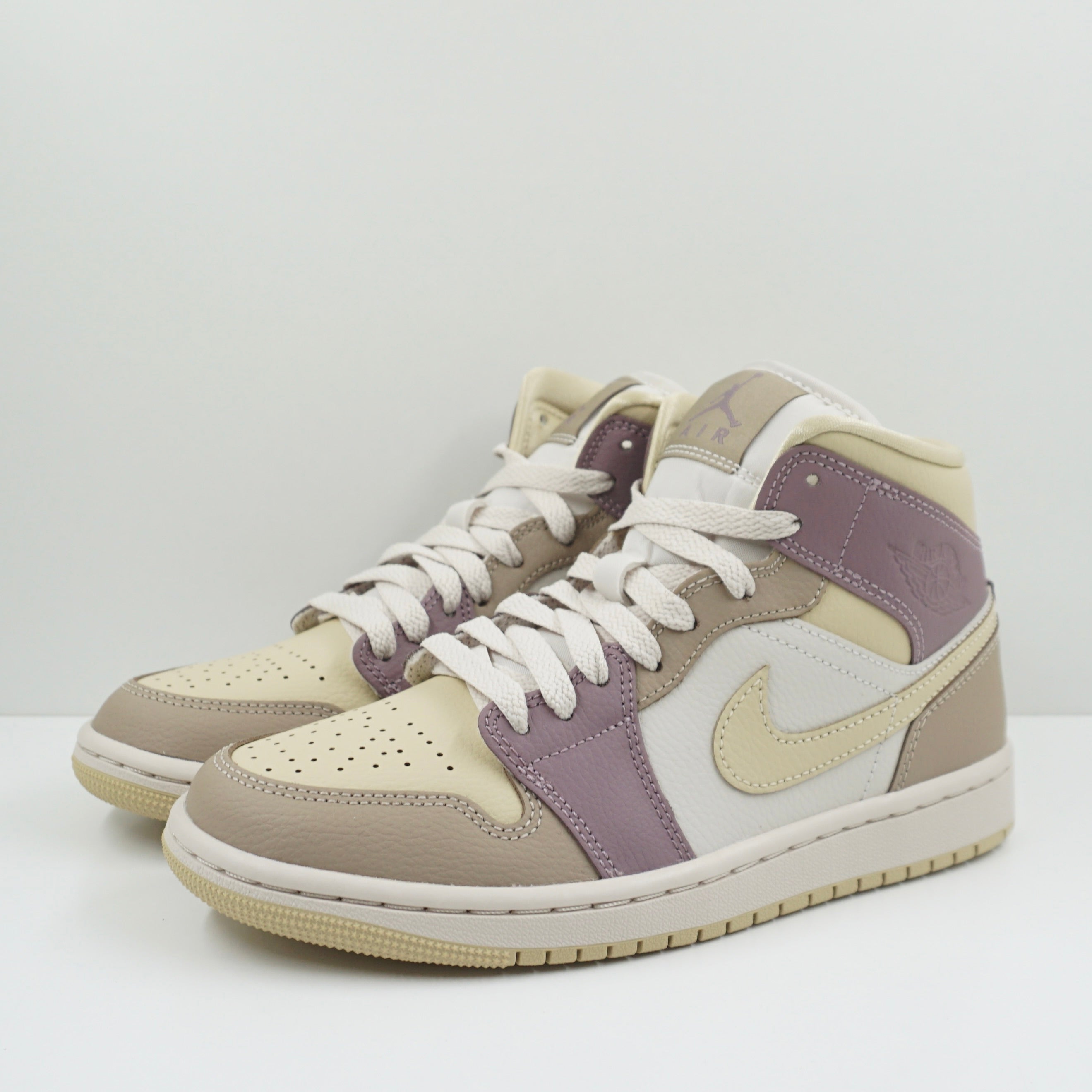 Jordan 1 Mid Light Orewood Brown Taupe Grey (W)