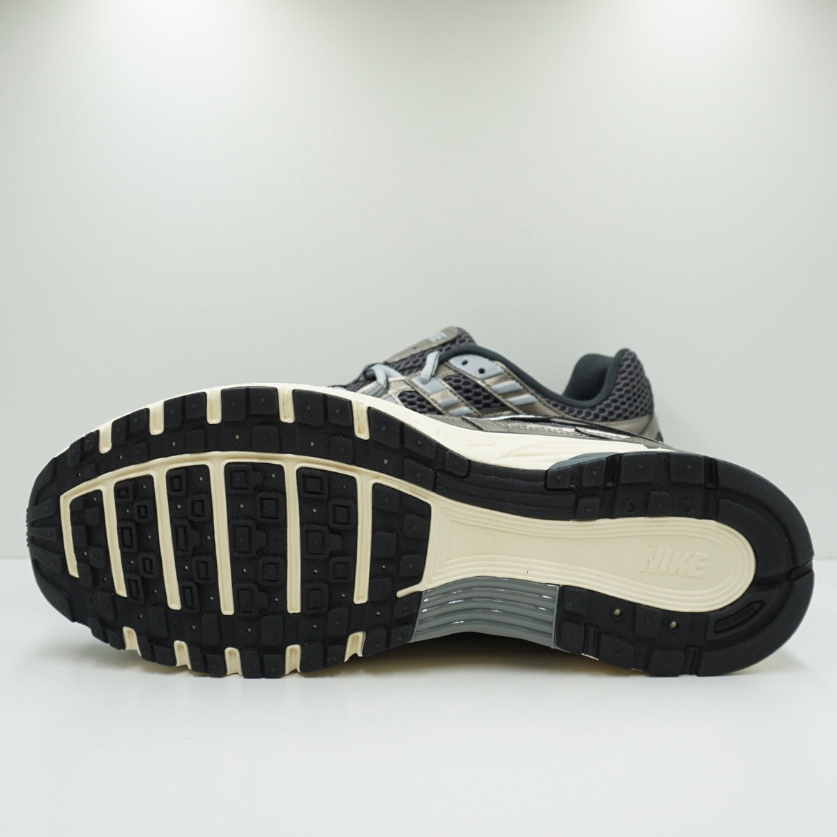 Nike P-6000 SE Anthracite Metallic Pewter