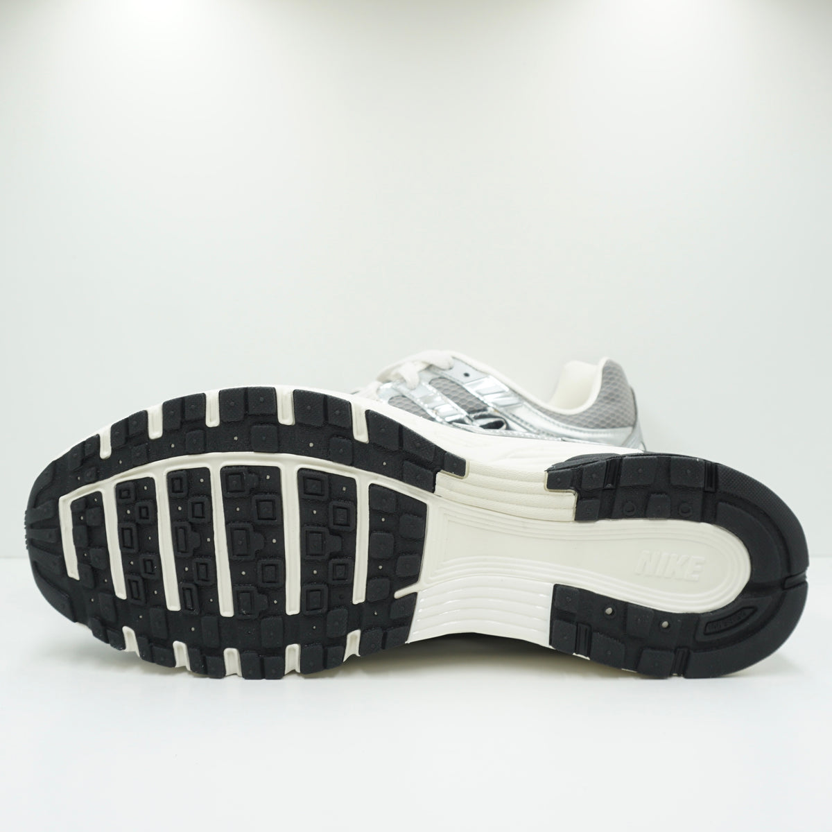Nike P-6000 Metallic Silver