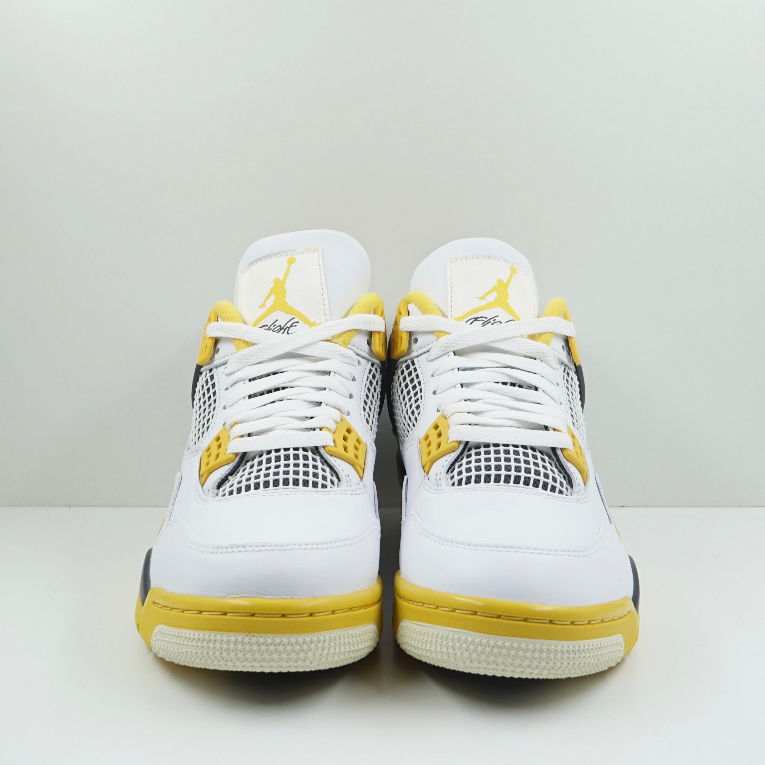 Jordan 4 Retro Vivid Sulfur (W)