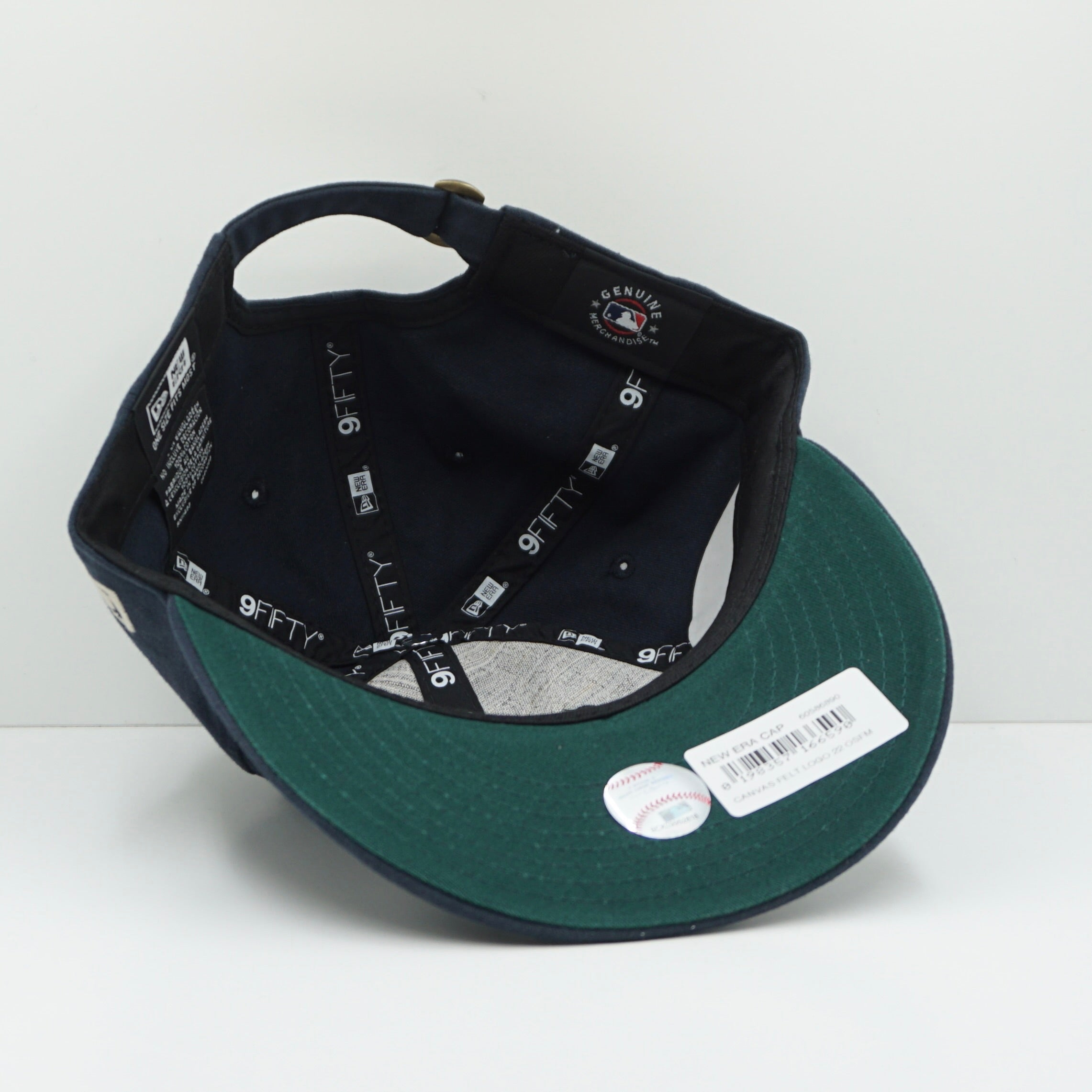 New Era Retro Crown Canvas Felt Logo New York Yankees Navy Adjustable Cap