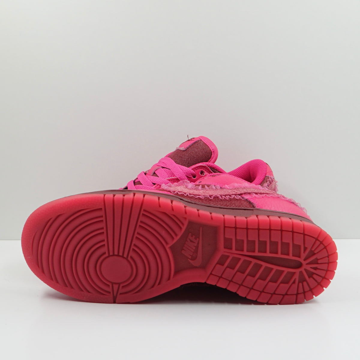Nike Dunk Low Valentine's Day (2022) (W)