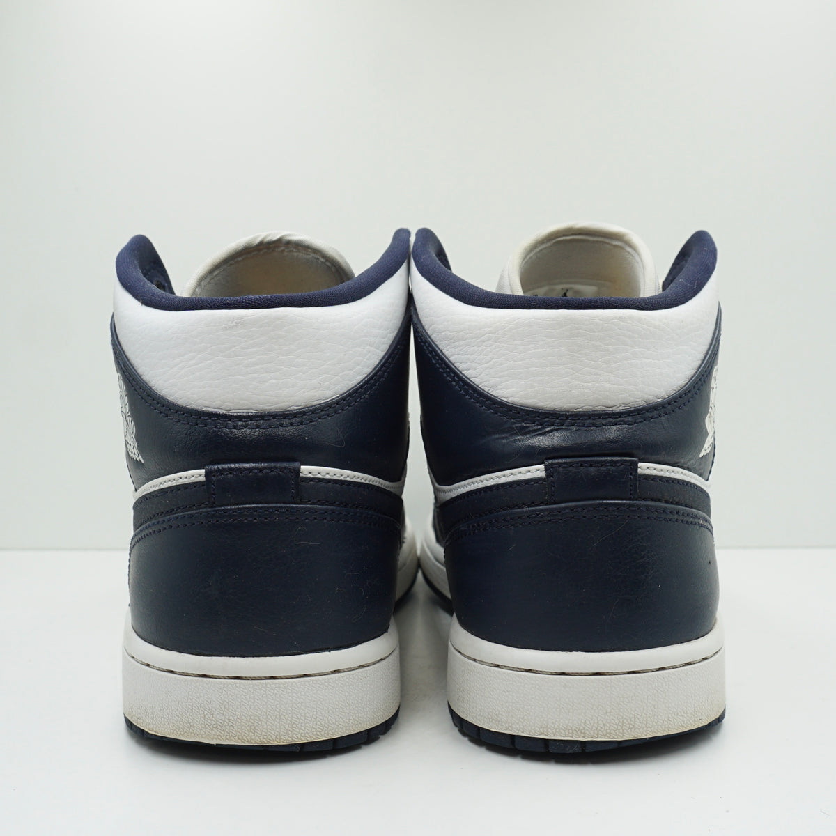 Jordan 1 Mid White Metallic Gold Obsidian