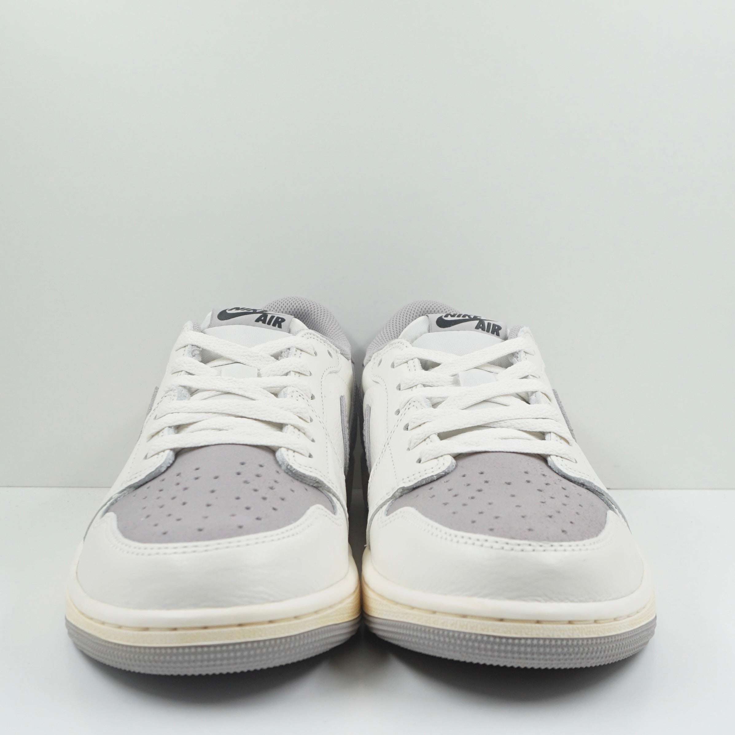 Jordan 1 Retro Low OG Atmosphere Grey