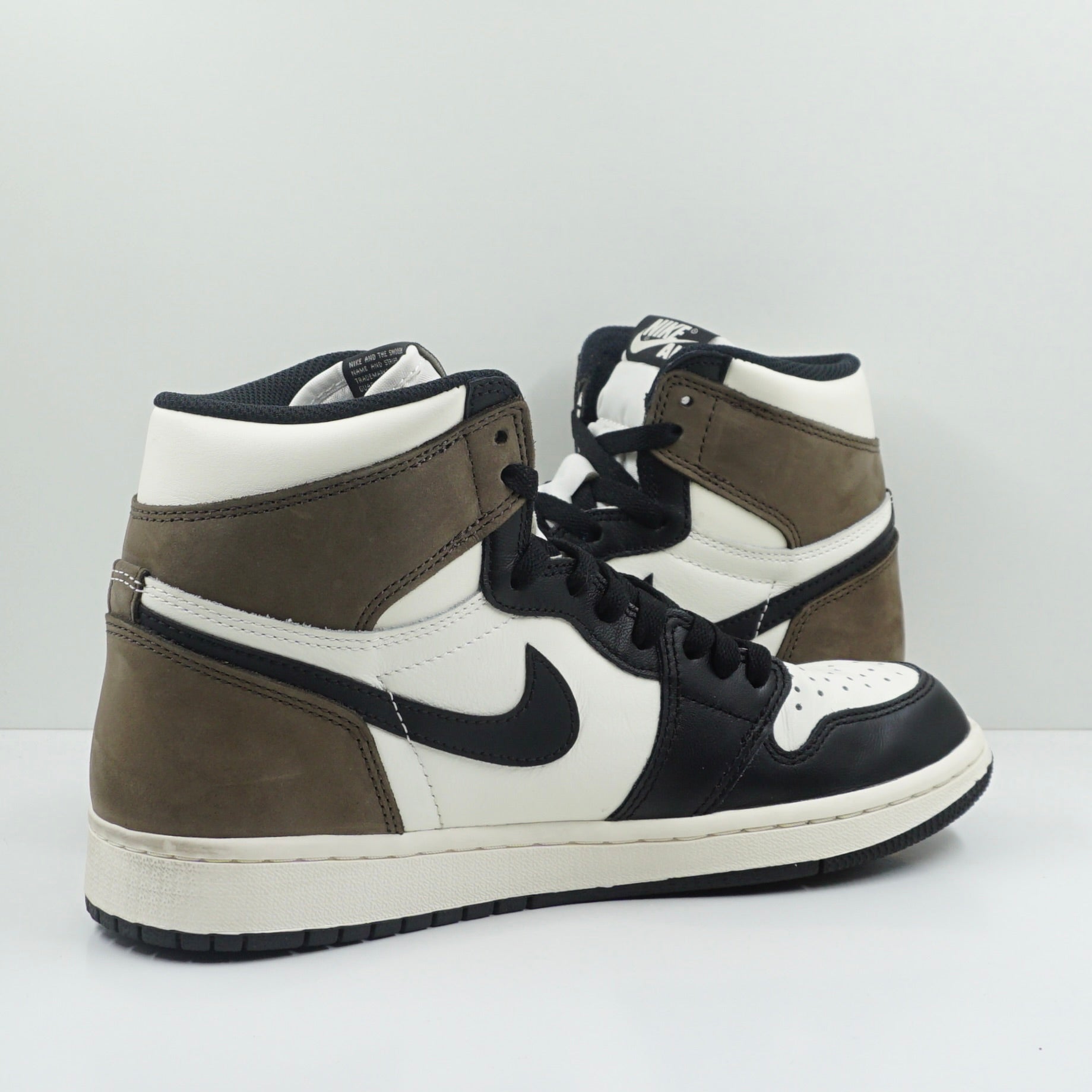 Jordan 1 Retro High Dark Mocha