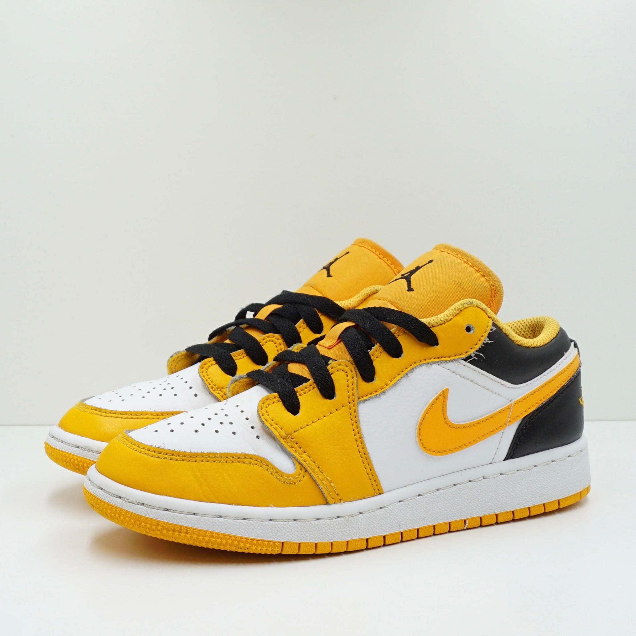 jordan 1 low taxi yellow