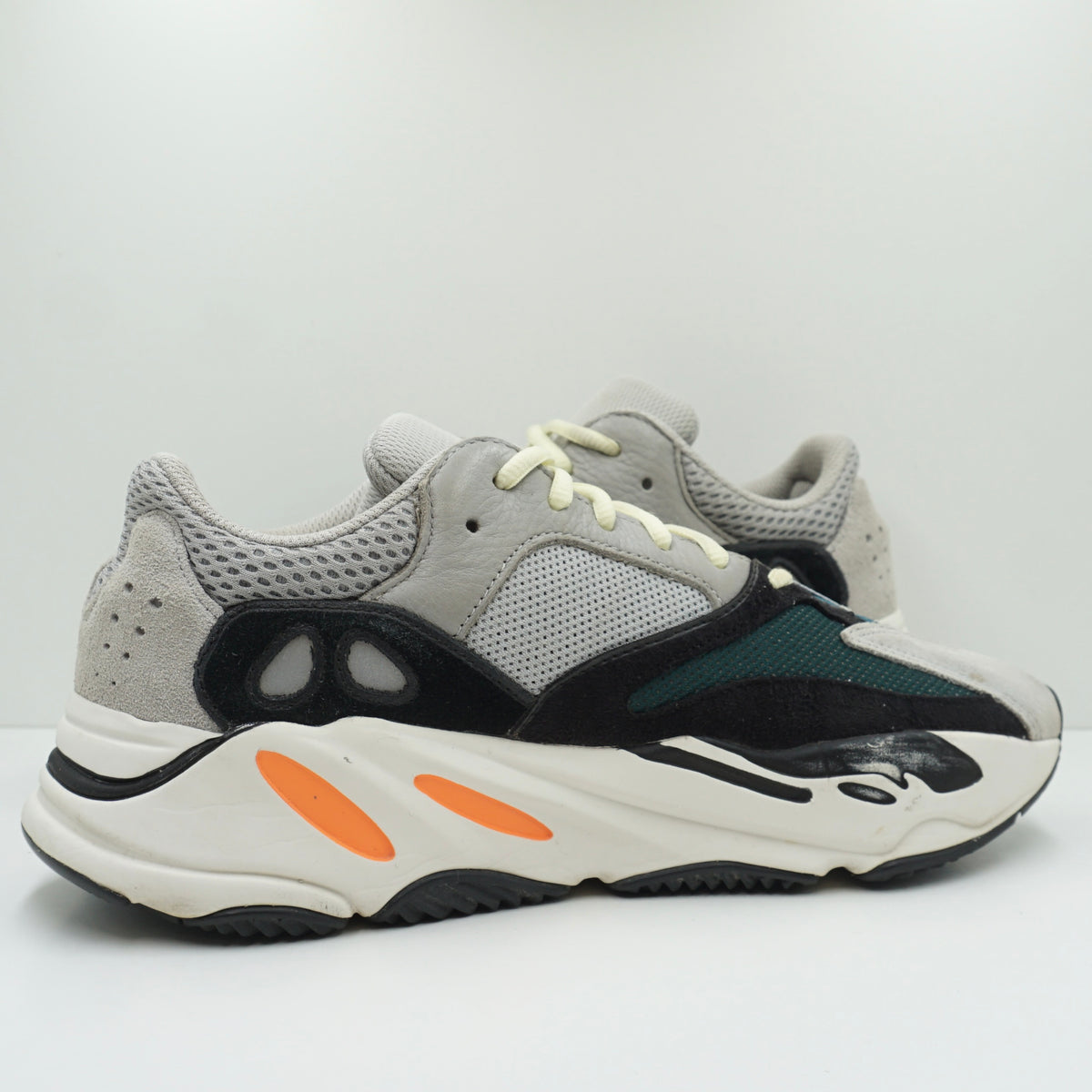 Adidas Yeezy Boost 700 Wave Runner Solid Grey