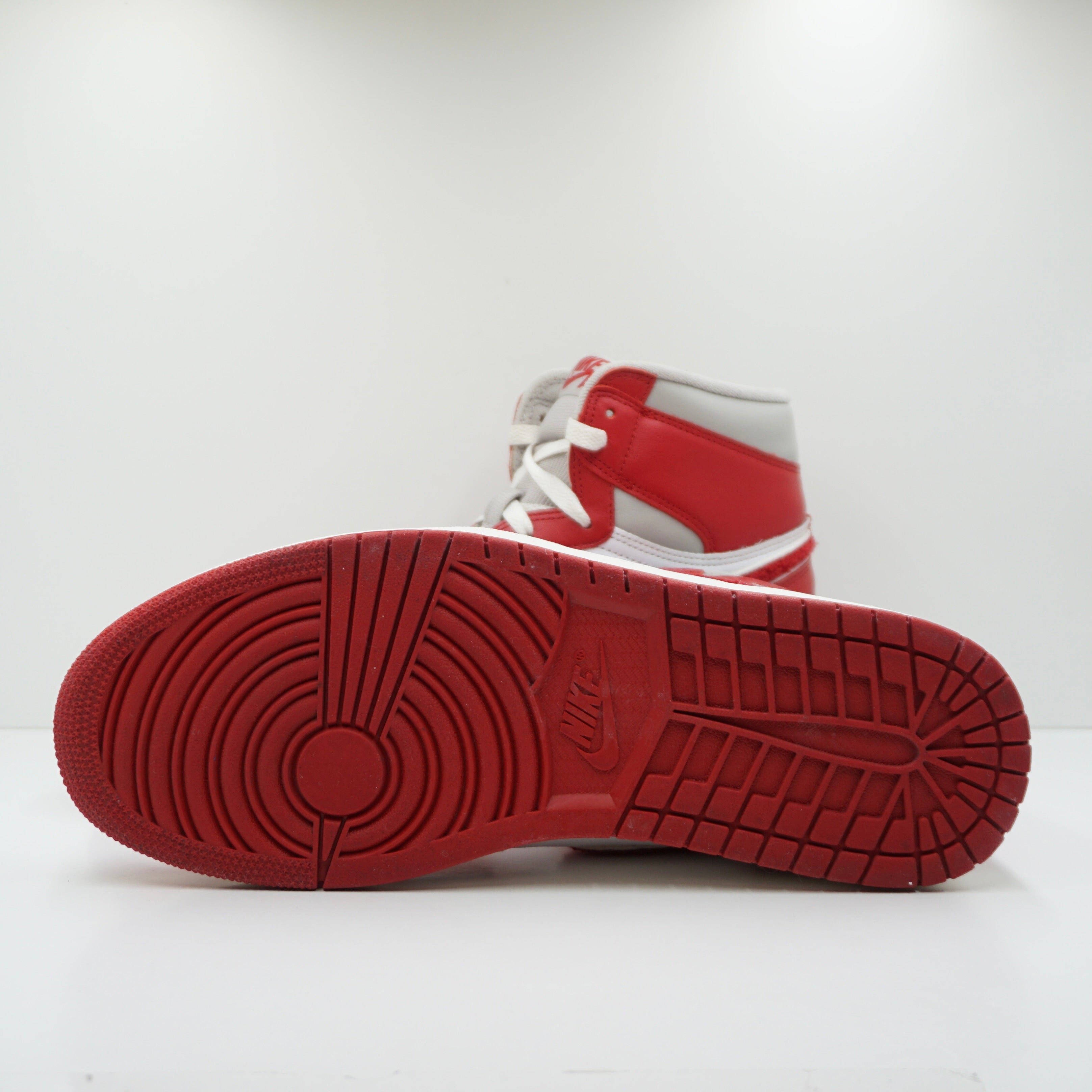 Jordan 1 Retro High OG Varsity Red (W)