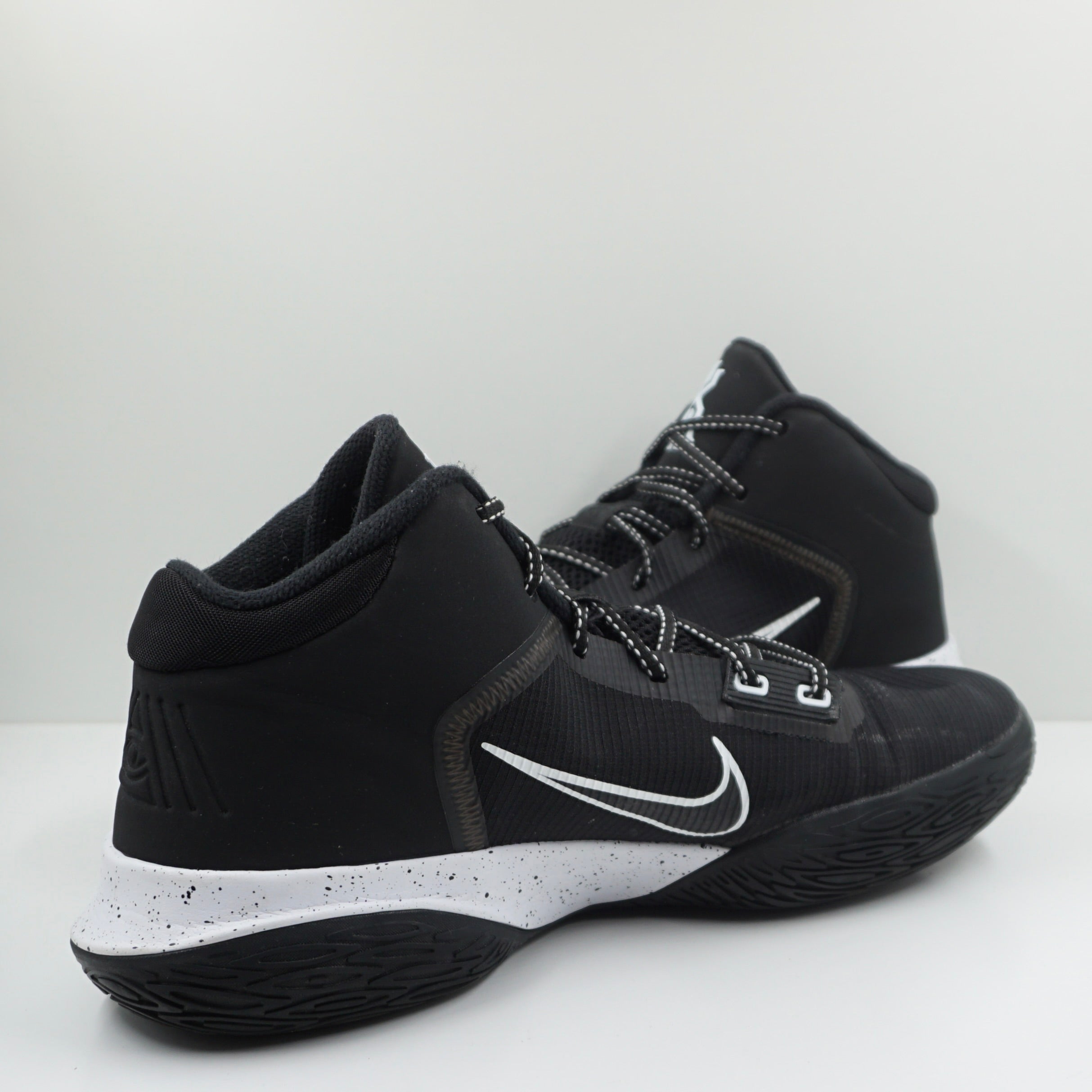 Nike Kyrie Flytrap 4 Black White