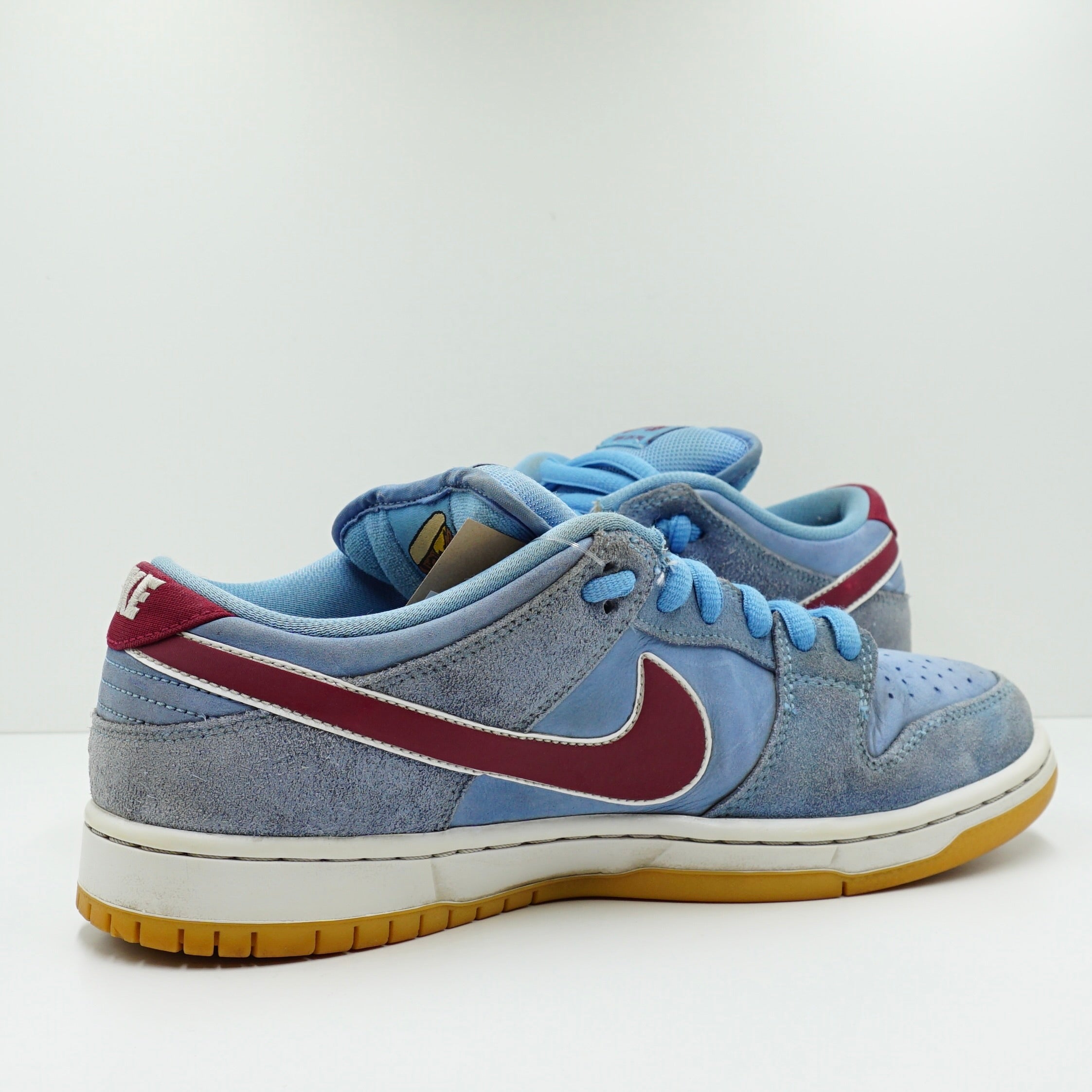 Nike SB Dunk Low Philadelphia Phillies