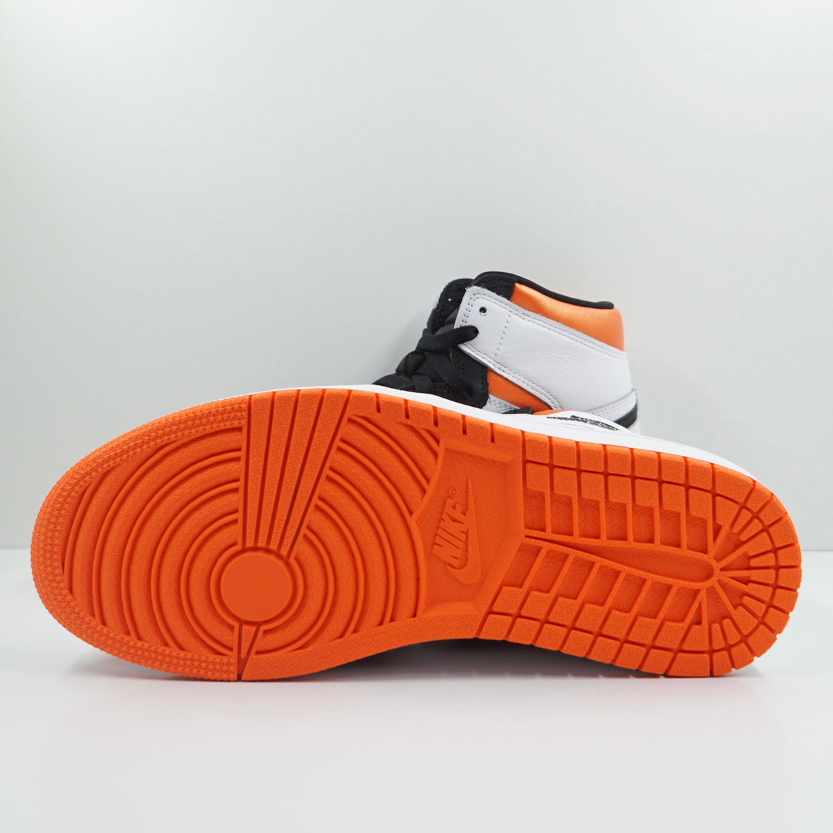 Jordan 1 Retro High Electro Orange