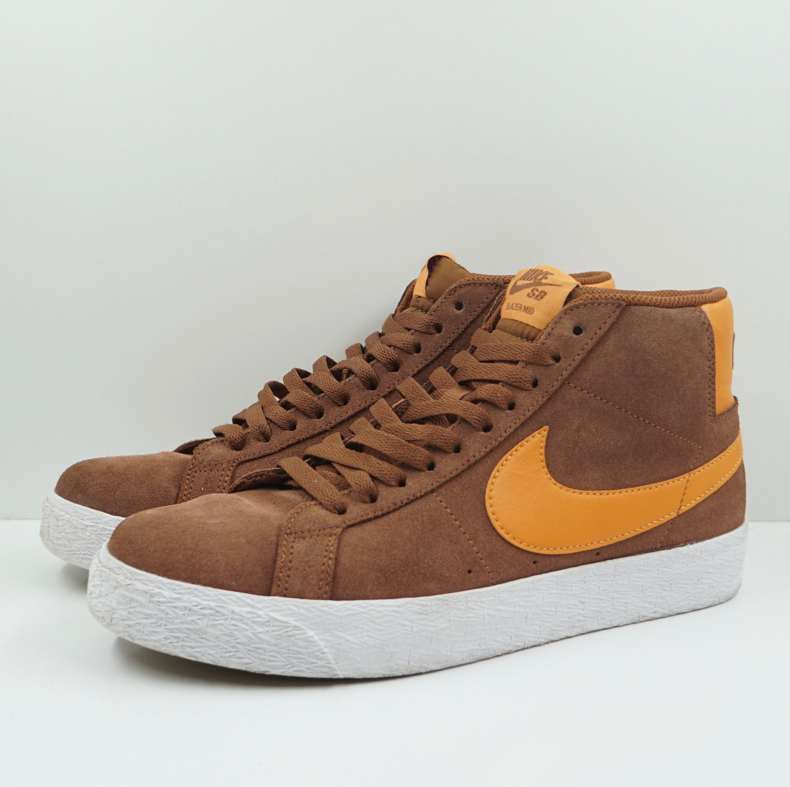 Nike SB Blazer Mid Pecan Light Curry