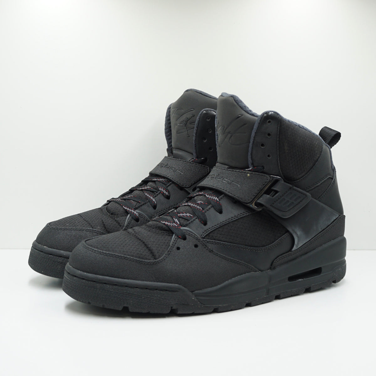 Jordan Flight 45 Trek Winterized Black