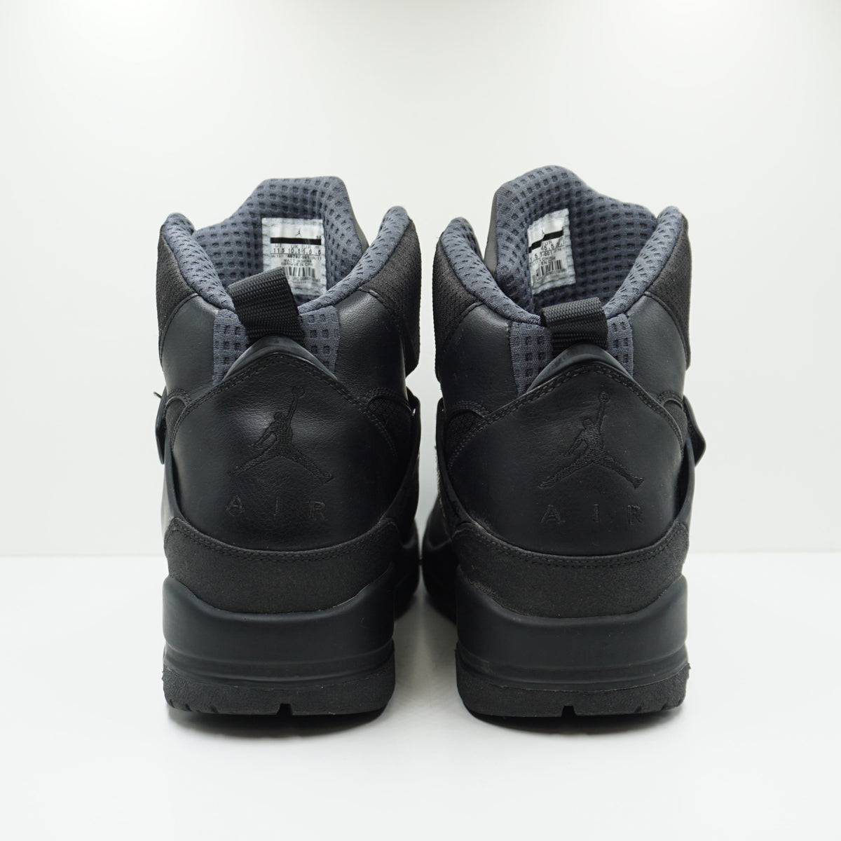 Jordan Flight 45 Trek Winterized Black