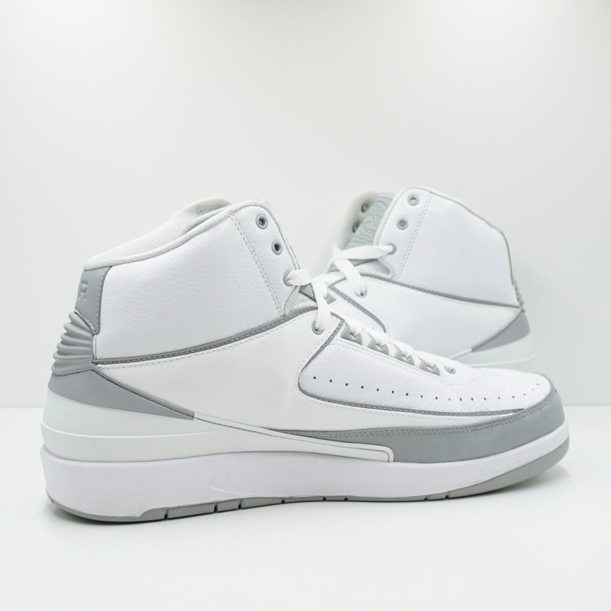 Jordan 2 Retro Silver Anniversary