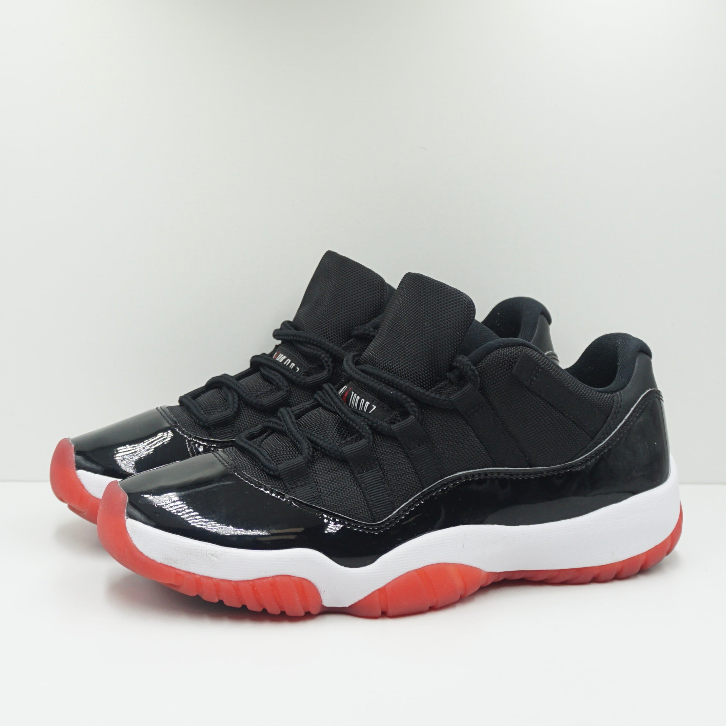 Jordan 11 Retro Low Bred (2025)