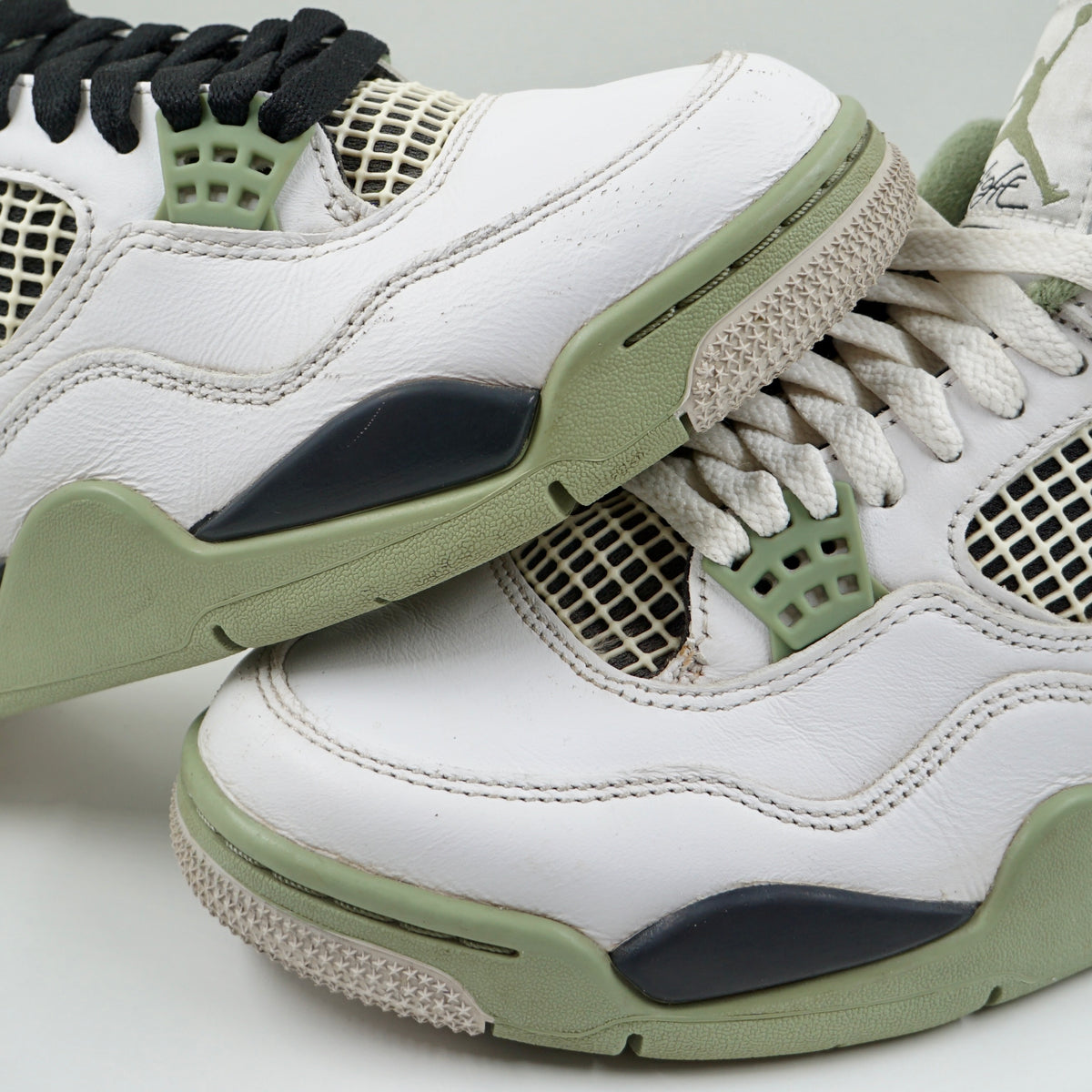 Jordan 4 Retro Seafoam (W)