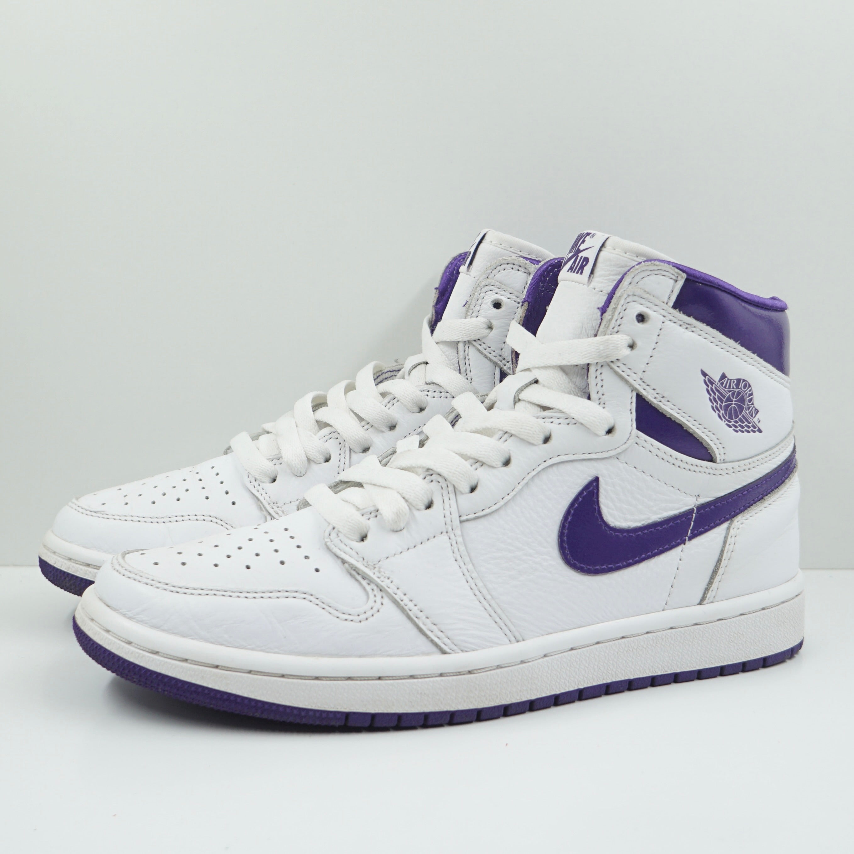 Jordan 1 Retro High Court Purple (W)