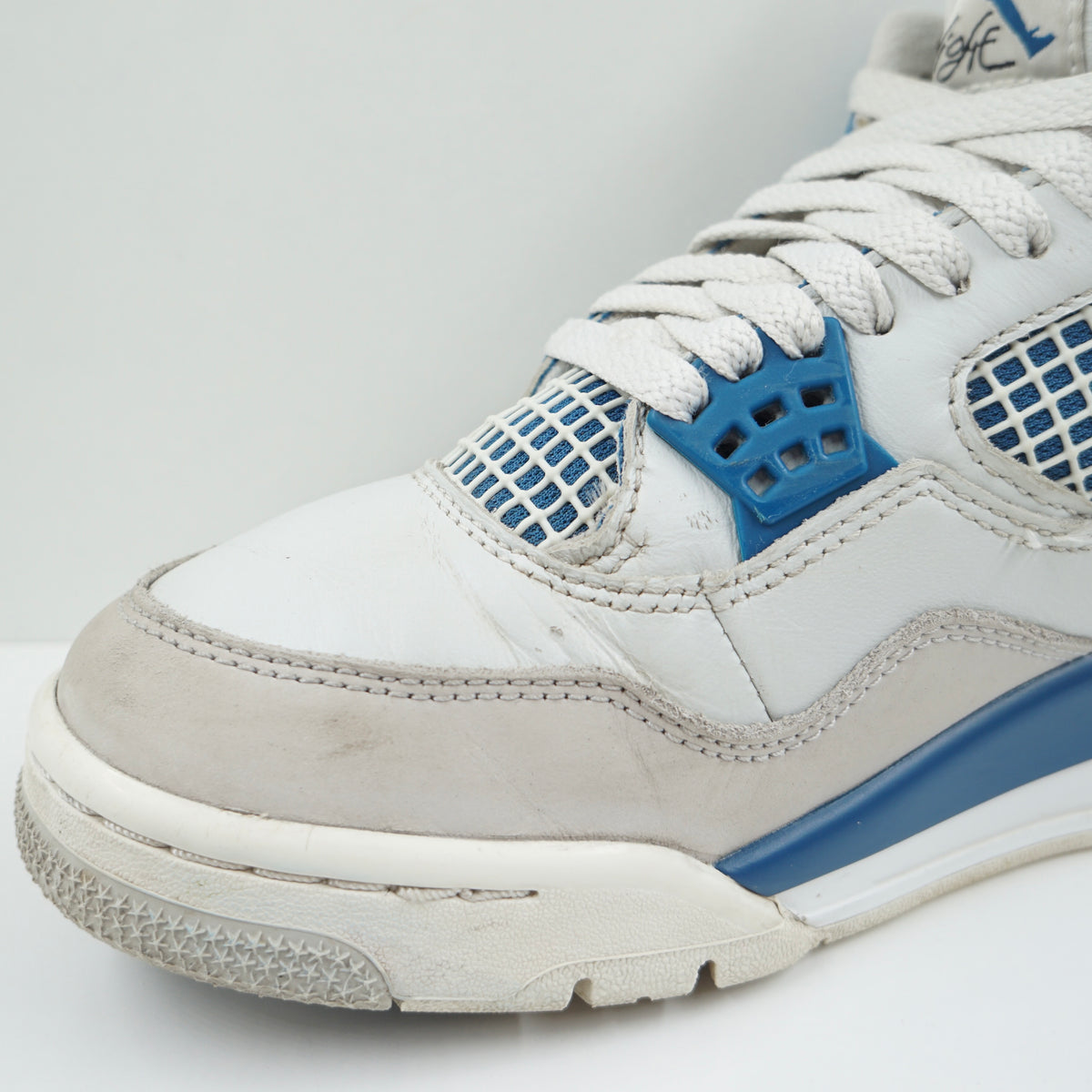 Jordan 4 Retro Military Blue (2024)