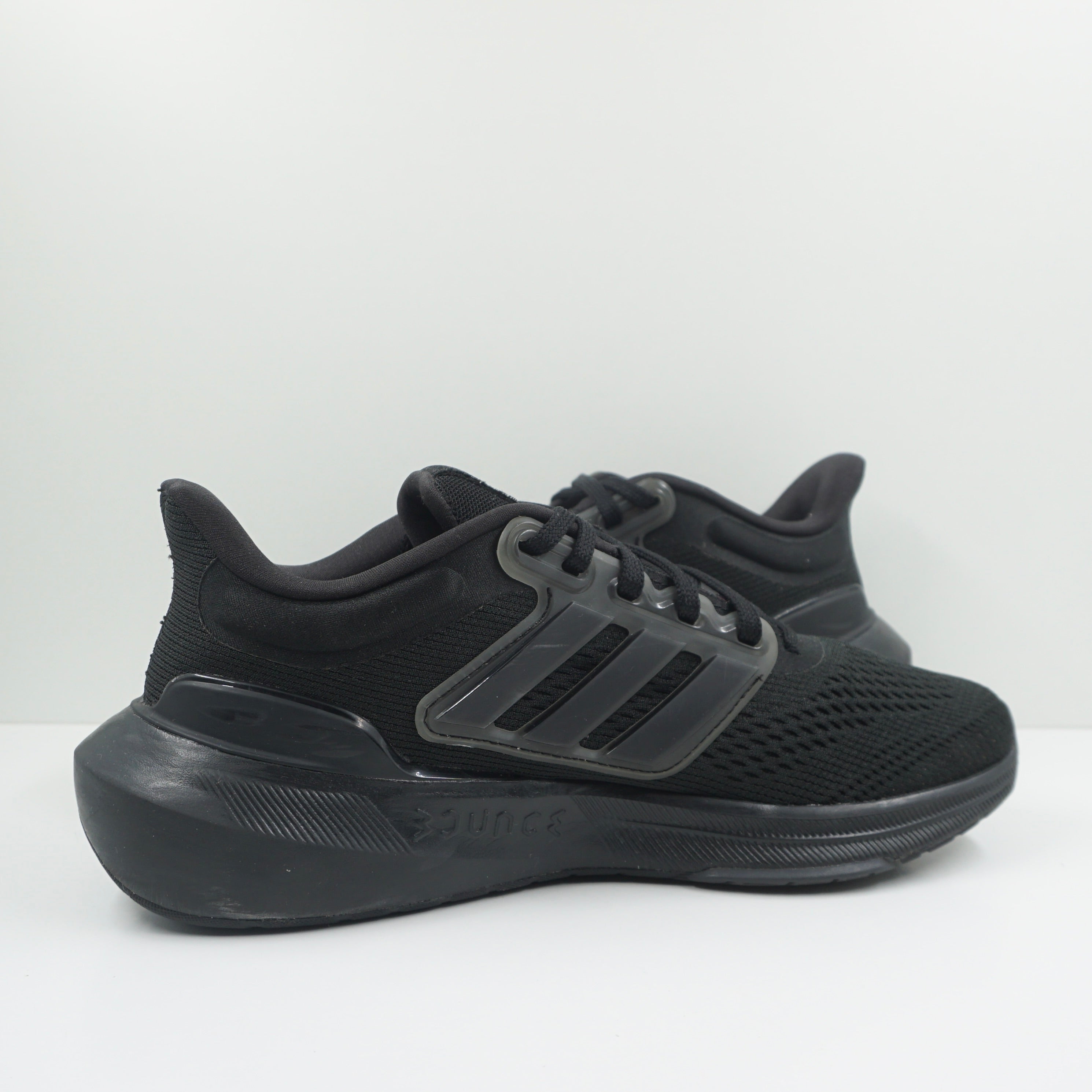 Adidas Ultrabounce Black Carbon