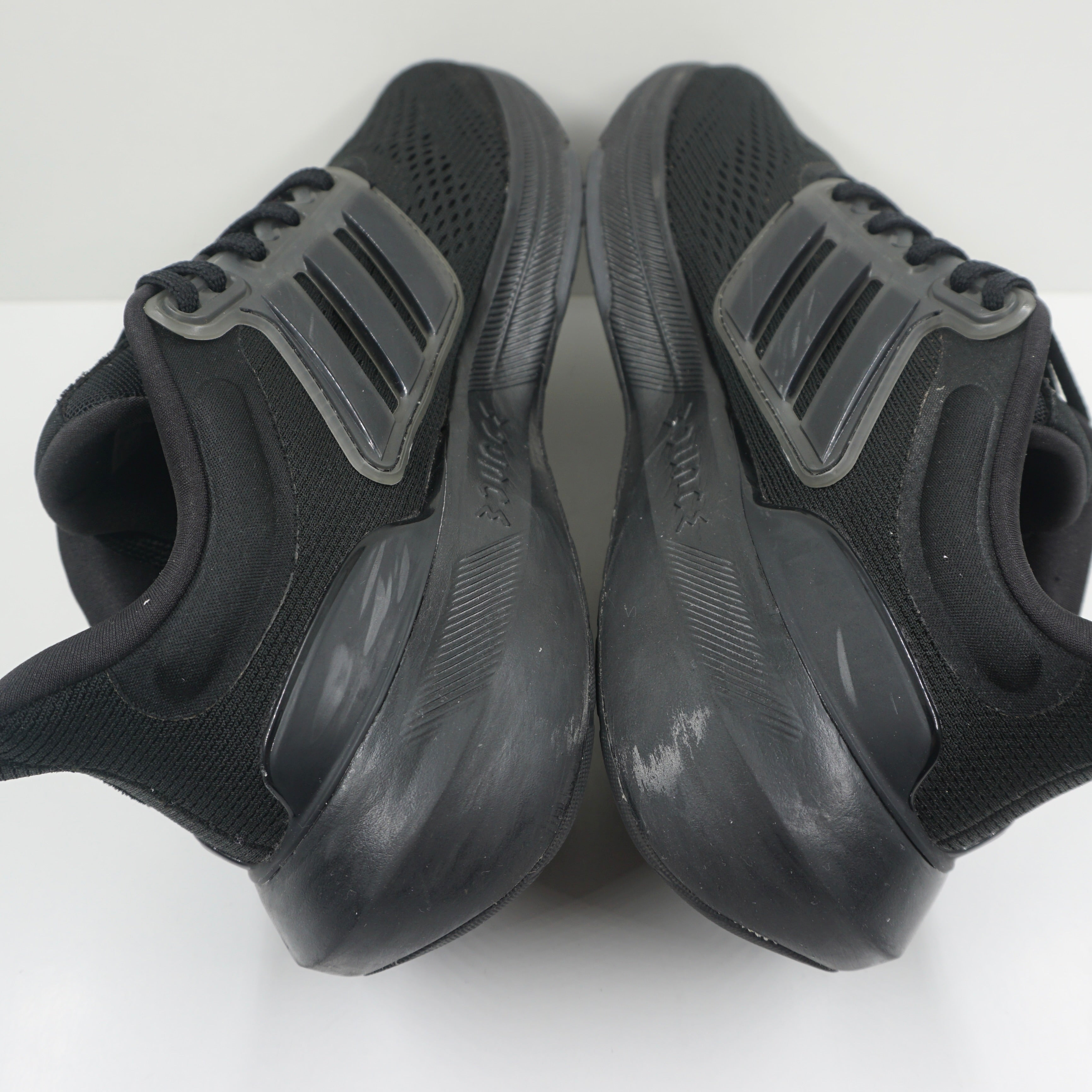 Adidas Ultrabounce Black Carbon