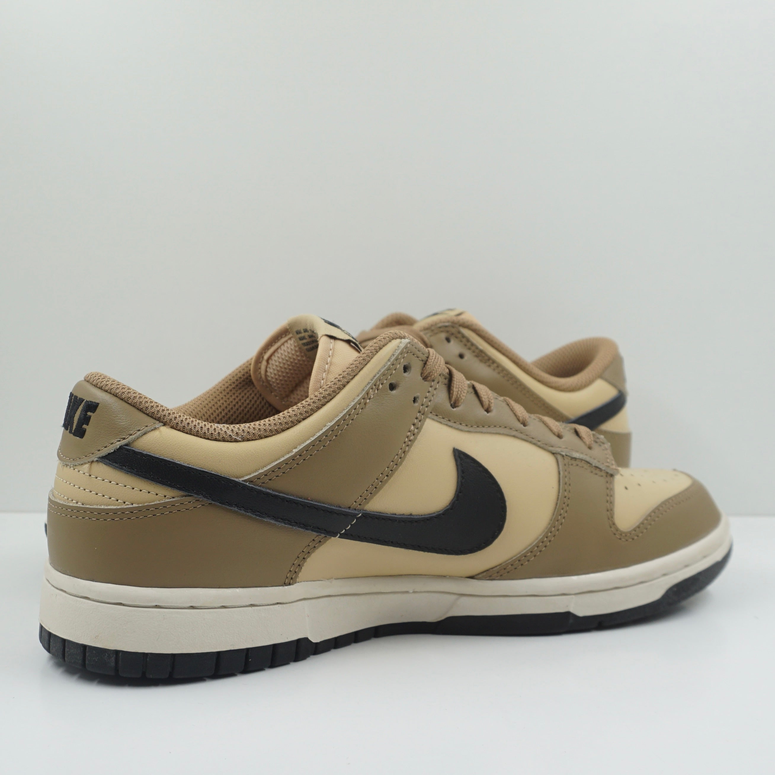 Nike Dunk Low Dark Driftwood (W)