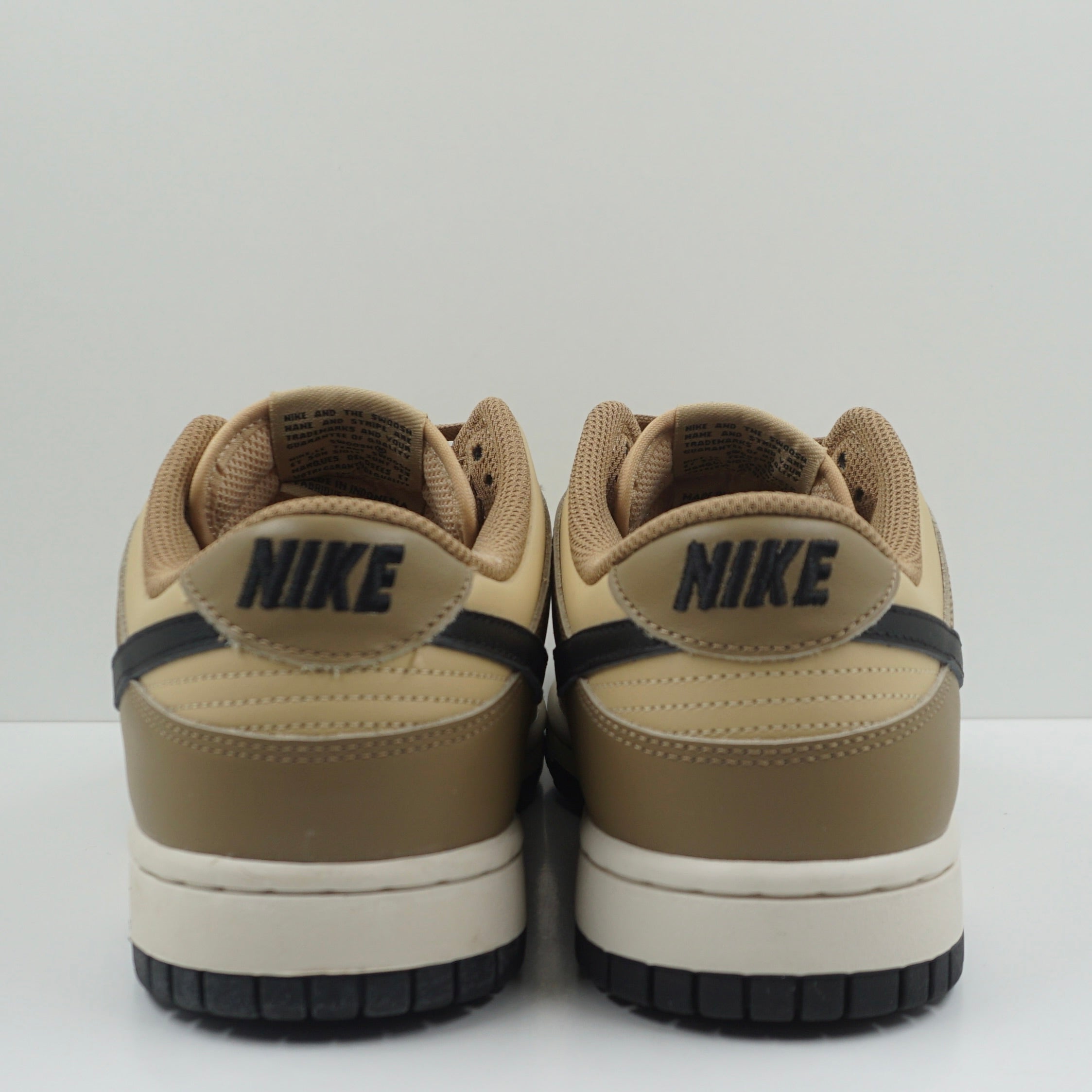 Nike Dunk Low Dark Driftwood (W)
