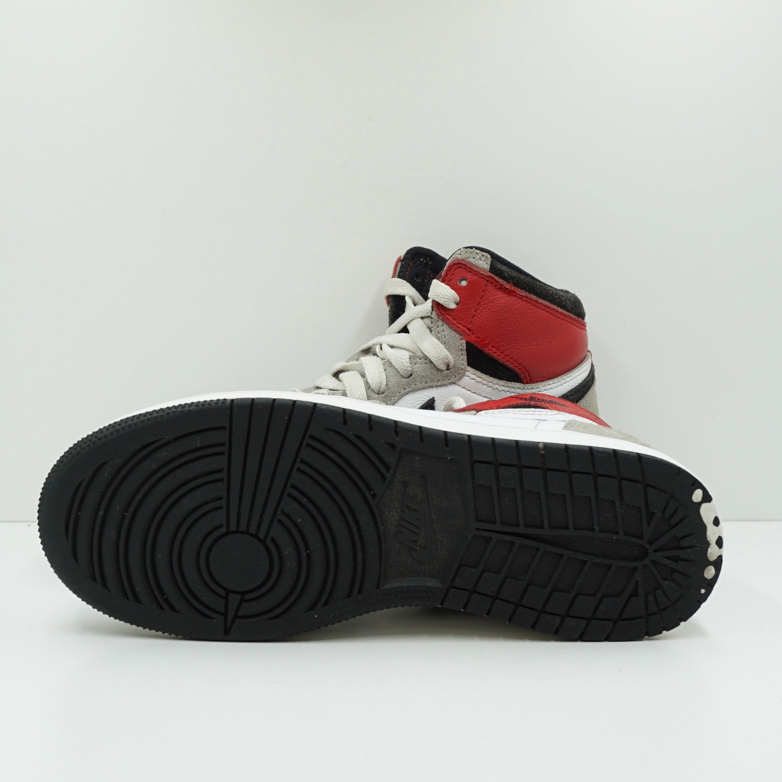 Jordan 1 Retro High Light Smoke Grey (GS)