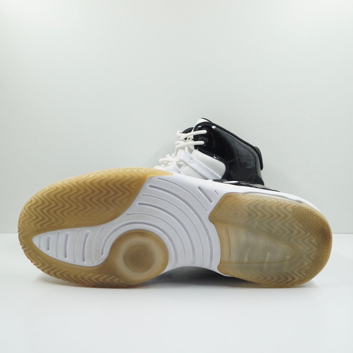 Jordan Max Aura Black White