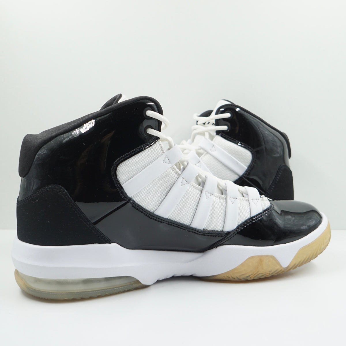 Jordan Max Aura Black White