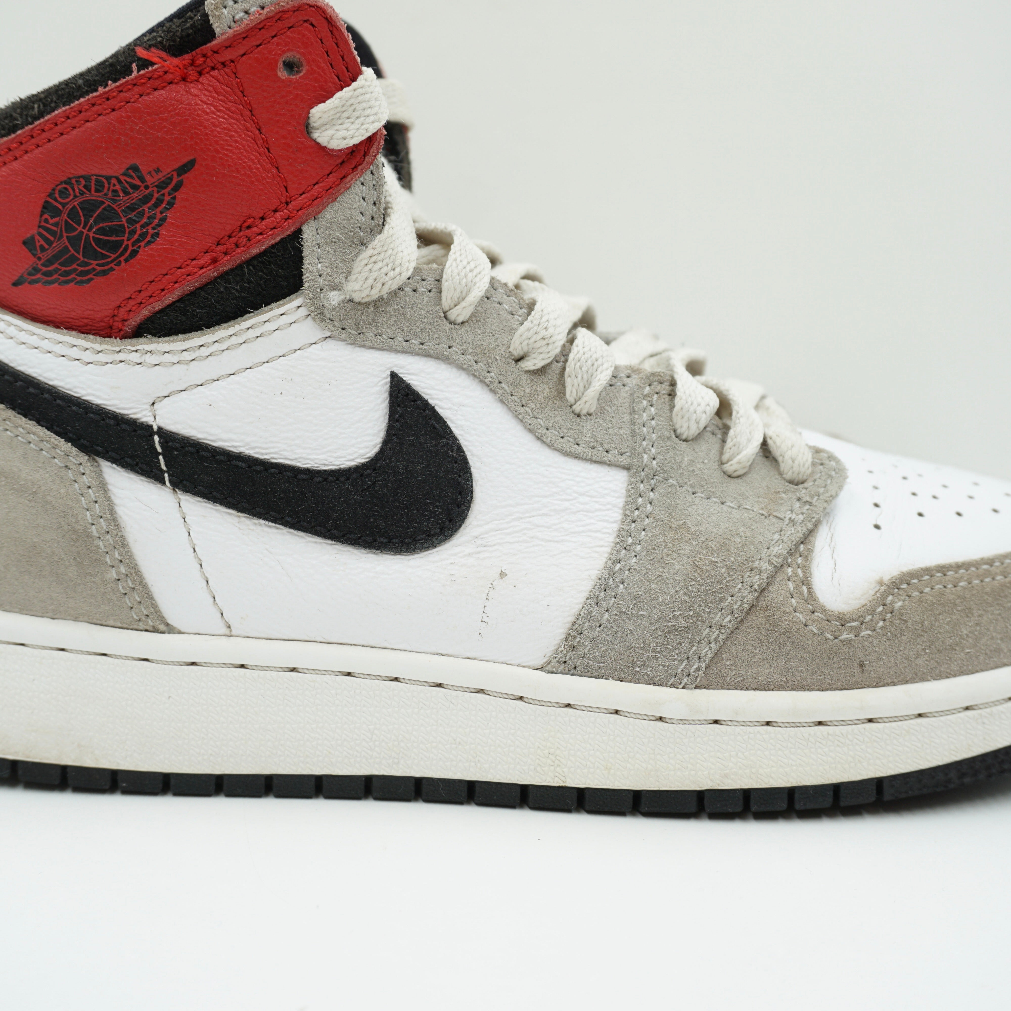 Jordan 1 Retro High Light Smoke Grey (GS)