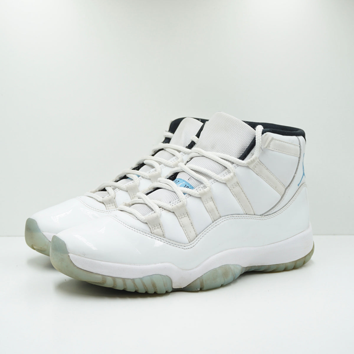 Jordan 11 Retro Legend Blue (2024)