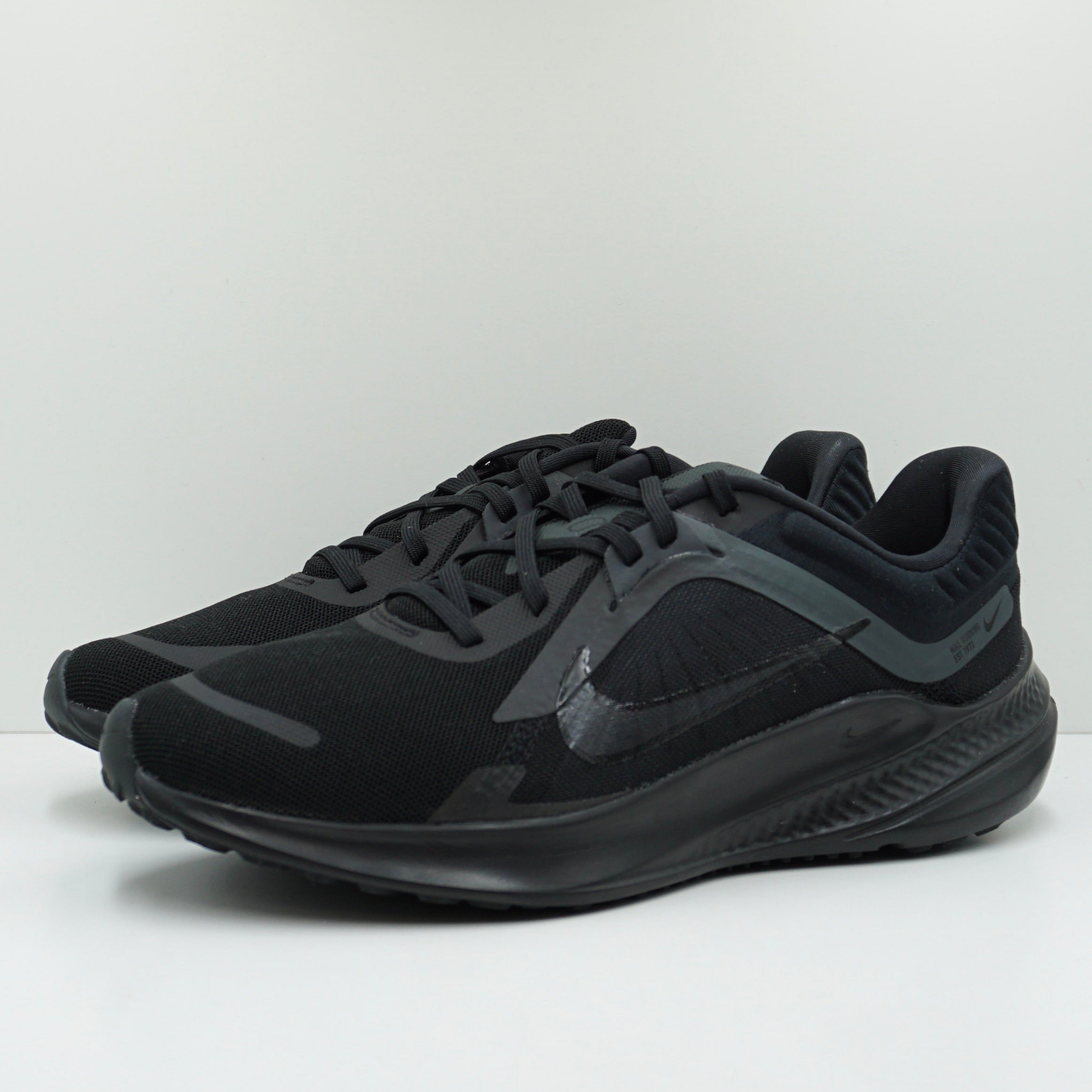 Nike Quest 5 Black Dark Smoke Grey