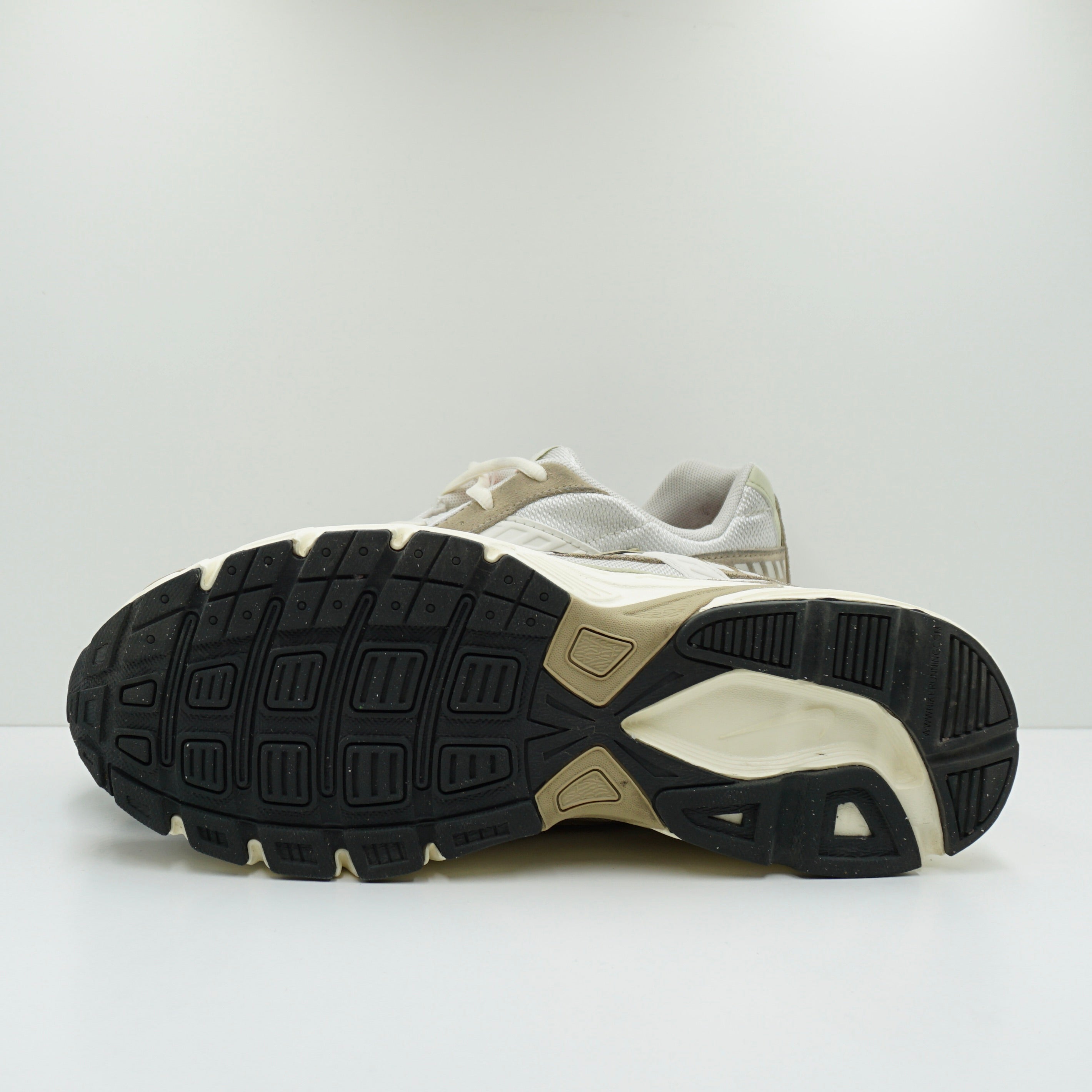 Nike Initiator Light Bone Cargo Khaki