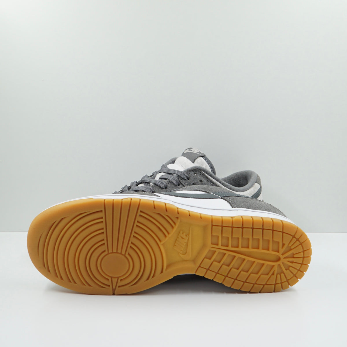 Nike Dunk Low Smoke Grey Gum 3M Swoosh