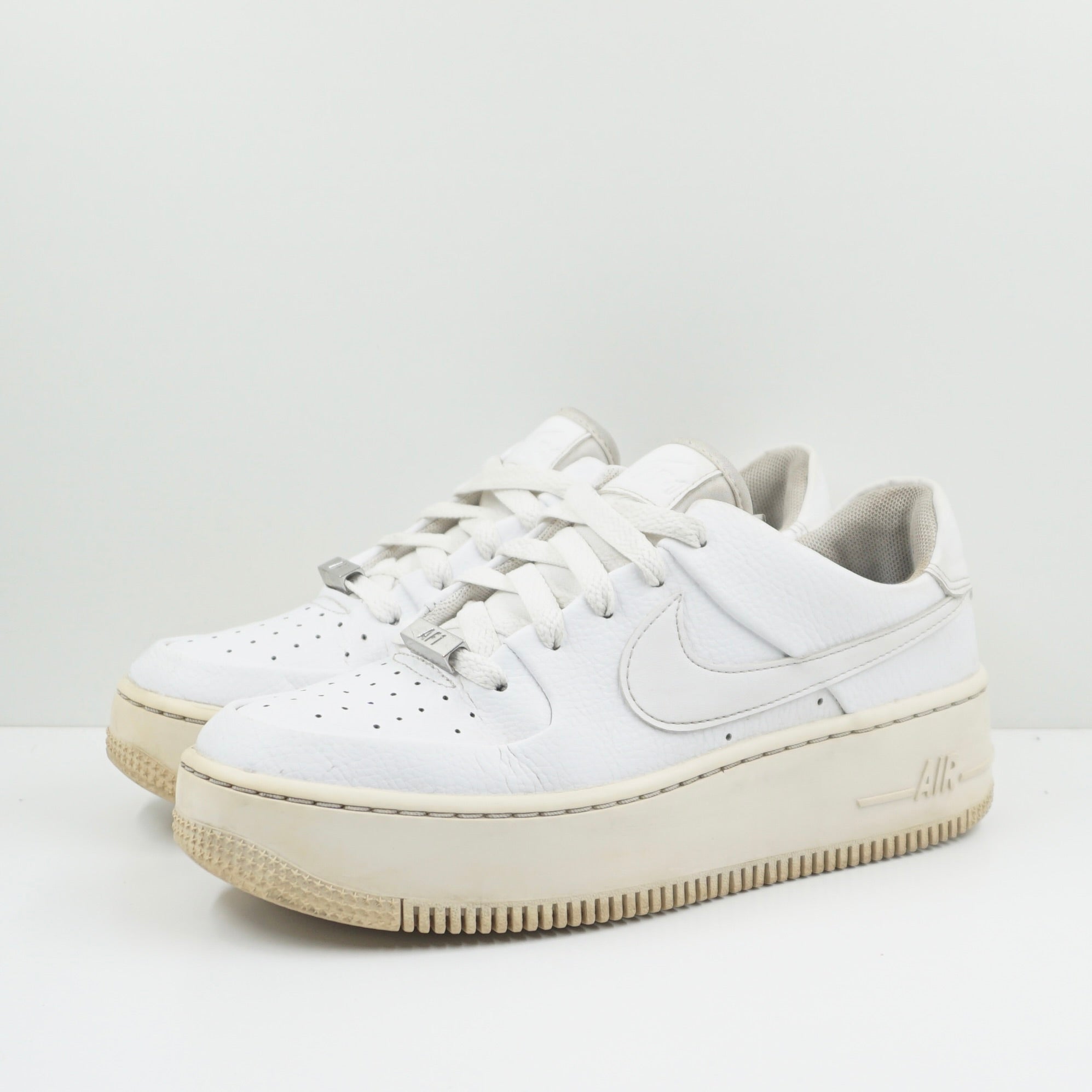 Nike Air Force 1 Sage Low Triple White (W)