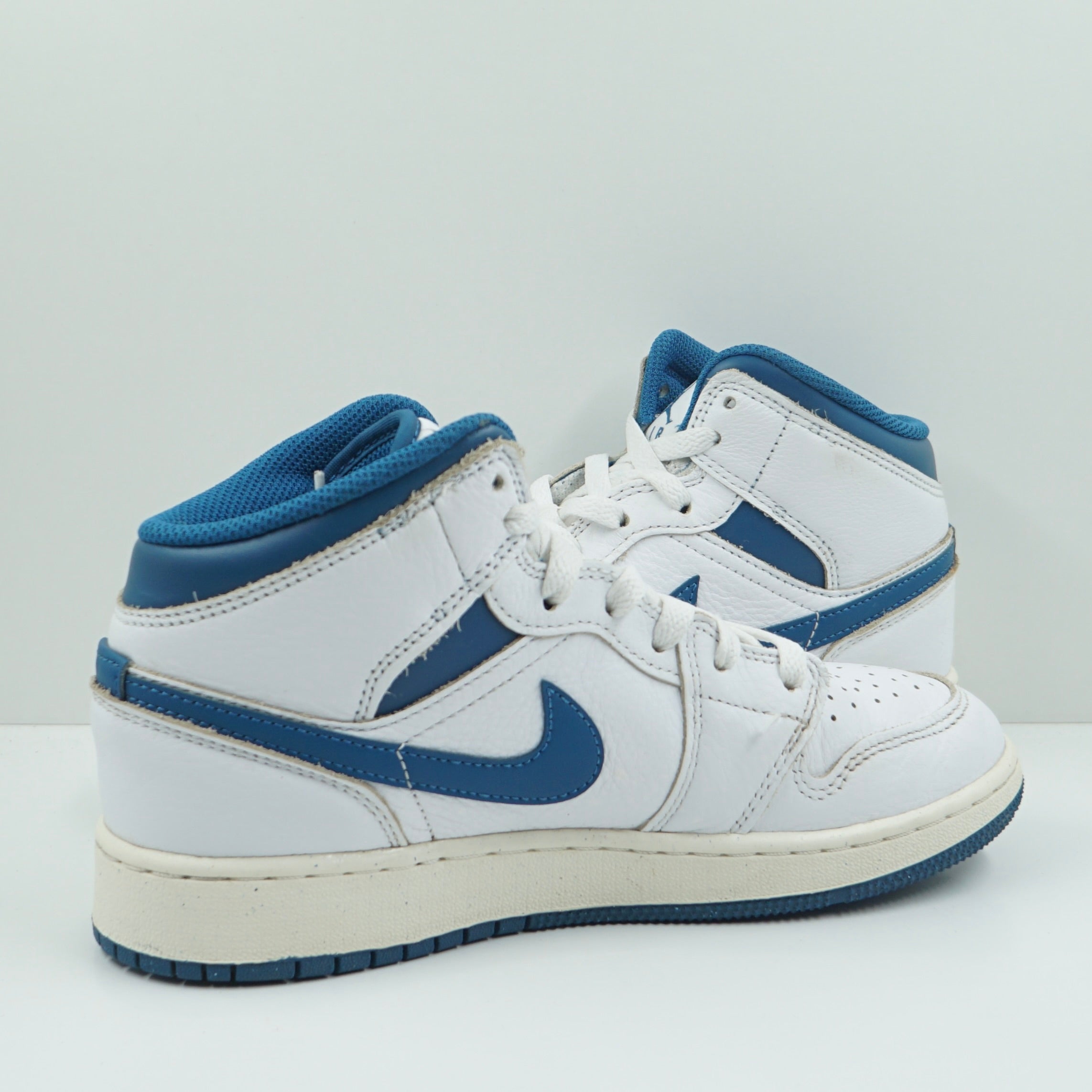 Jordan 1 Mid SE Industrial Blue (GS)