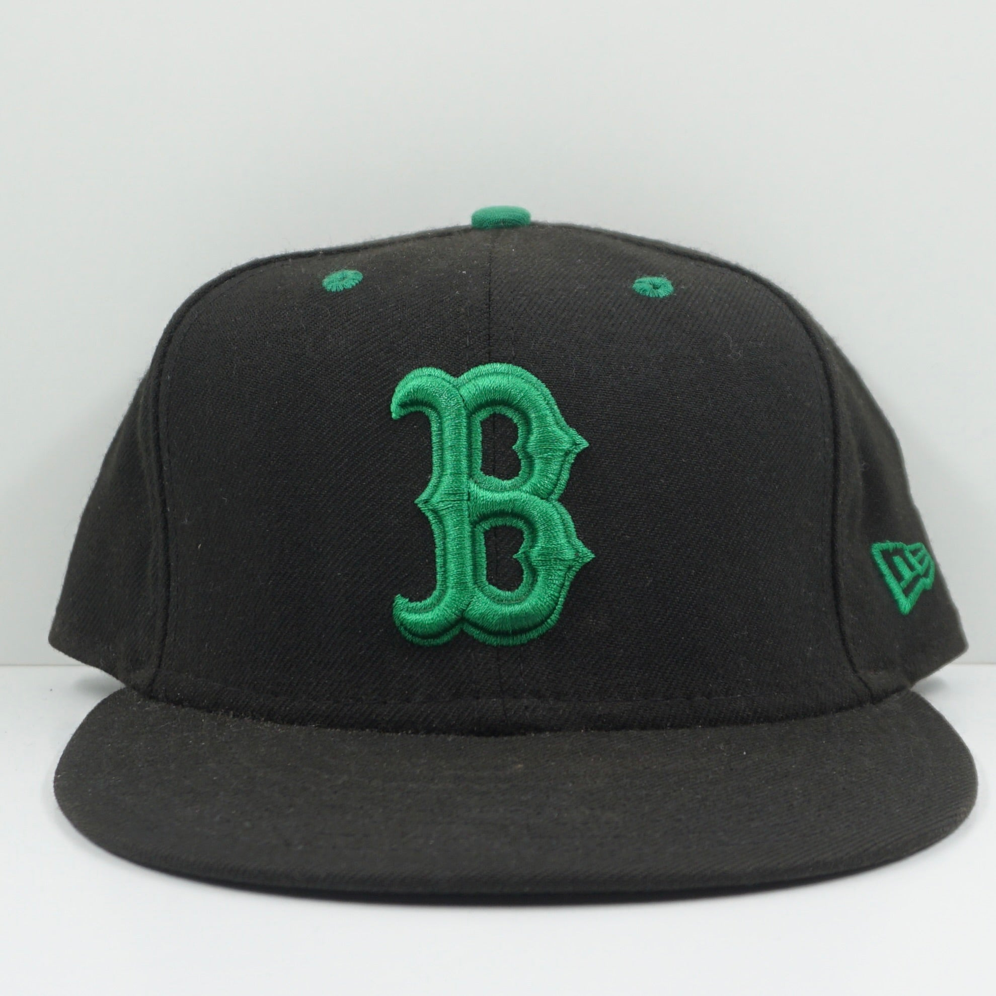 New Era Boston Red Sox Black Green Fitted Cap