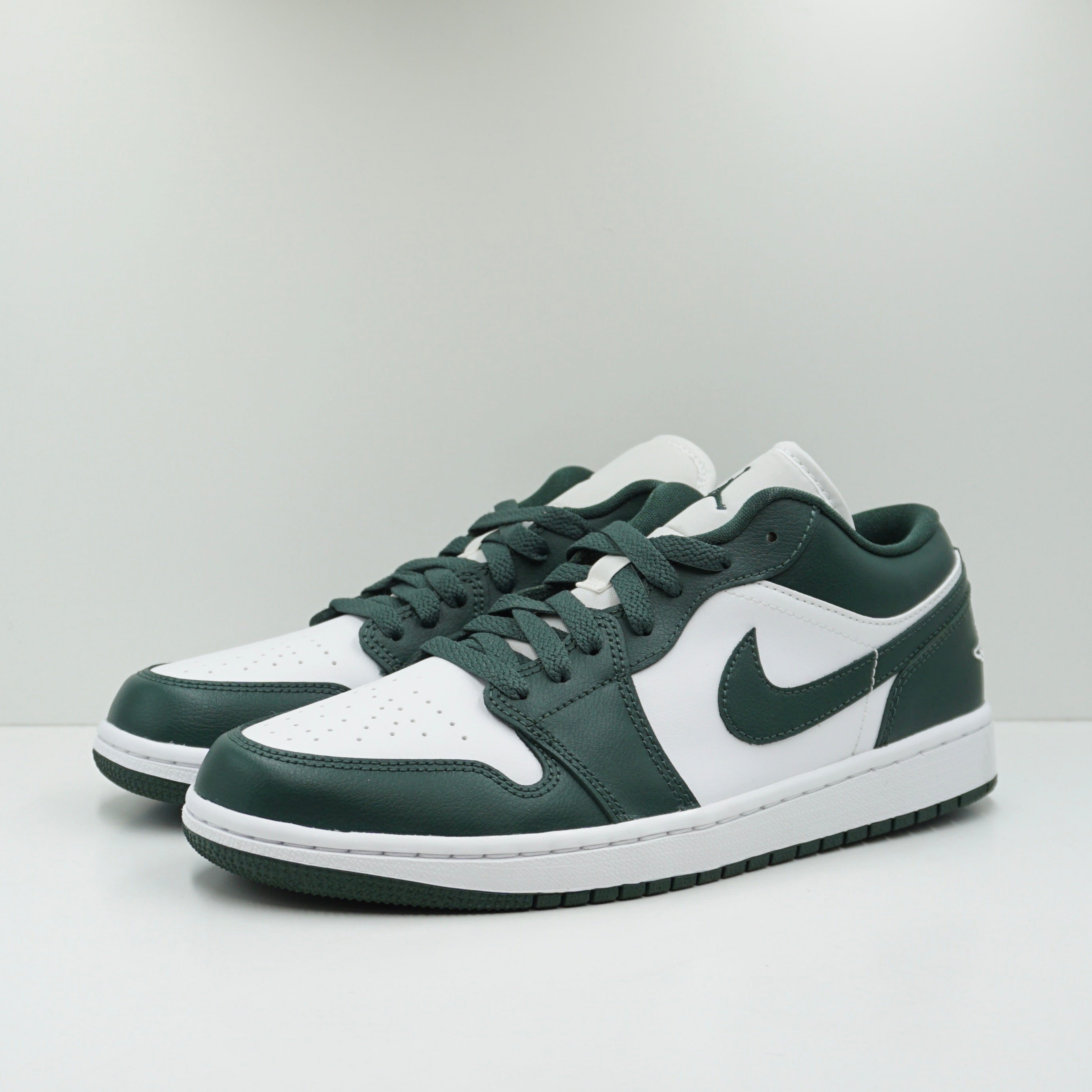 Jordan 1 Low Galactic Jade (W)