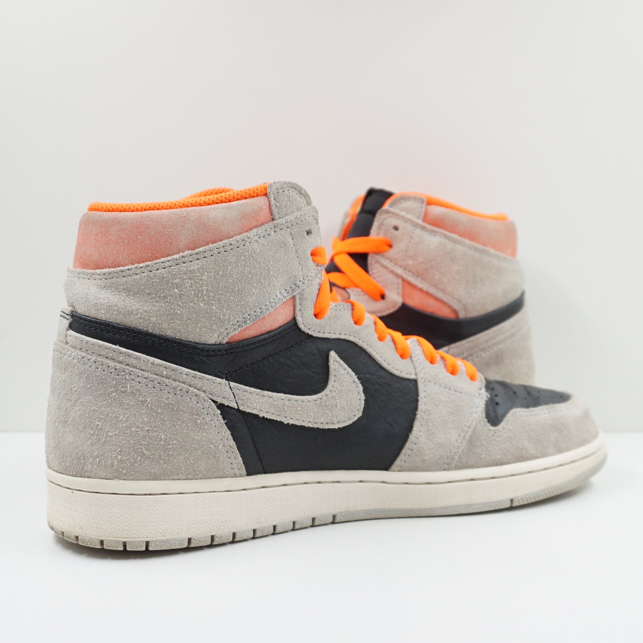 Jordan 1 Retro High Neutral Grey Hyper Crimson