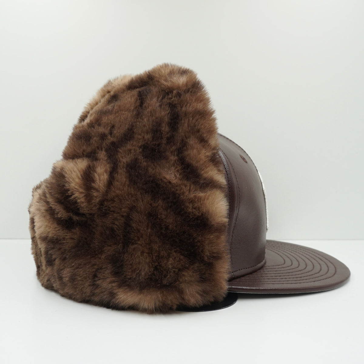 New Era Cooperstown New York Yankees Embroidered Logo Brown Leather Dogear Winter Fitted Cap