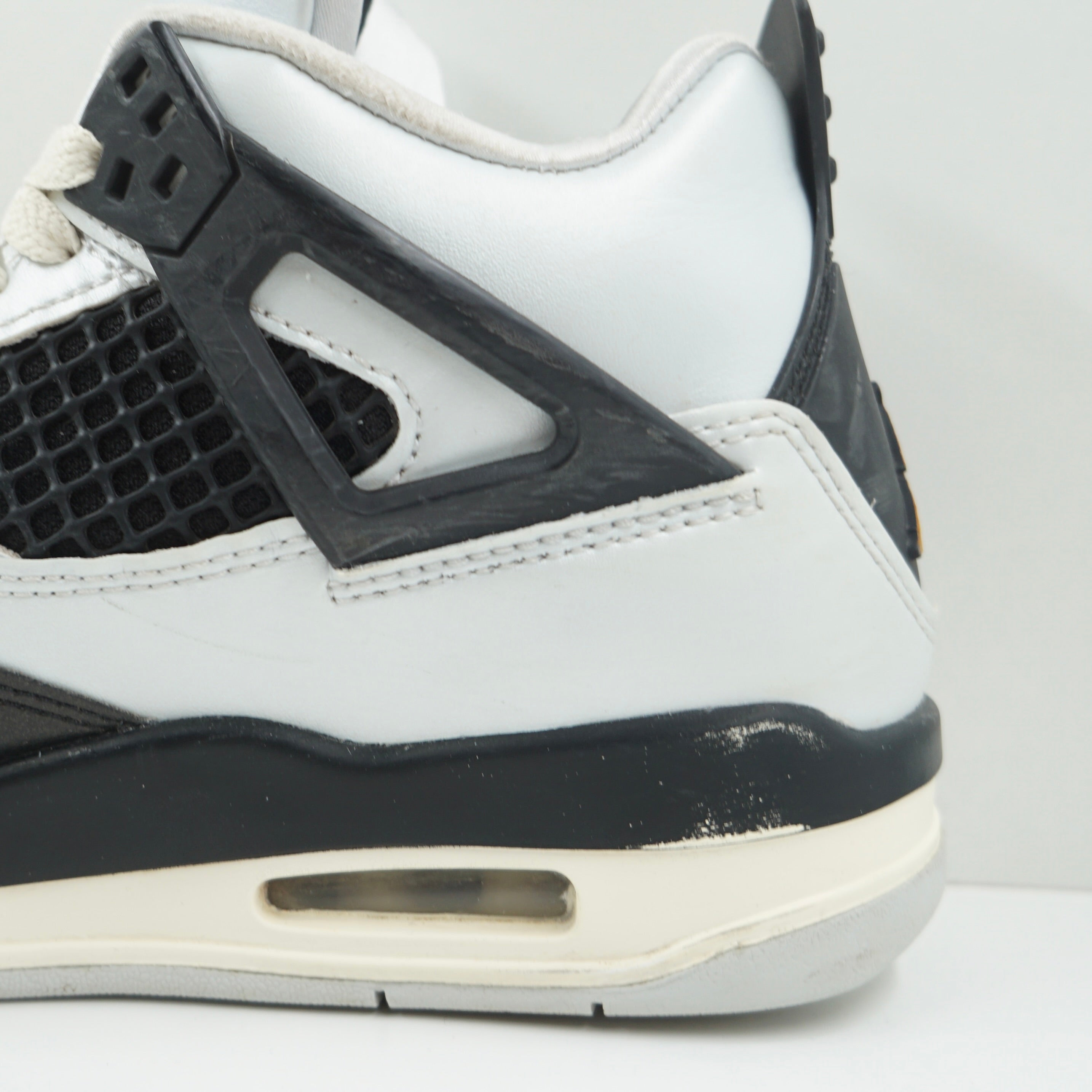 Jordan 4 Retro Platinum Gold (GS)