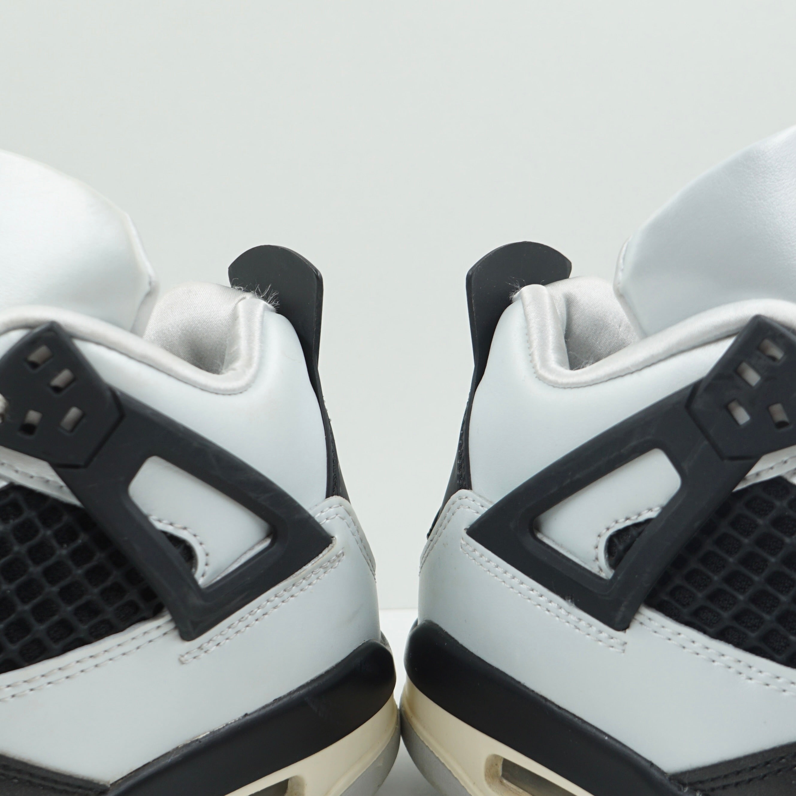 Jordan 4 Retro Platinum Gold (GS)