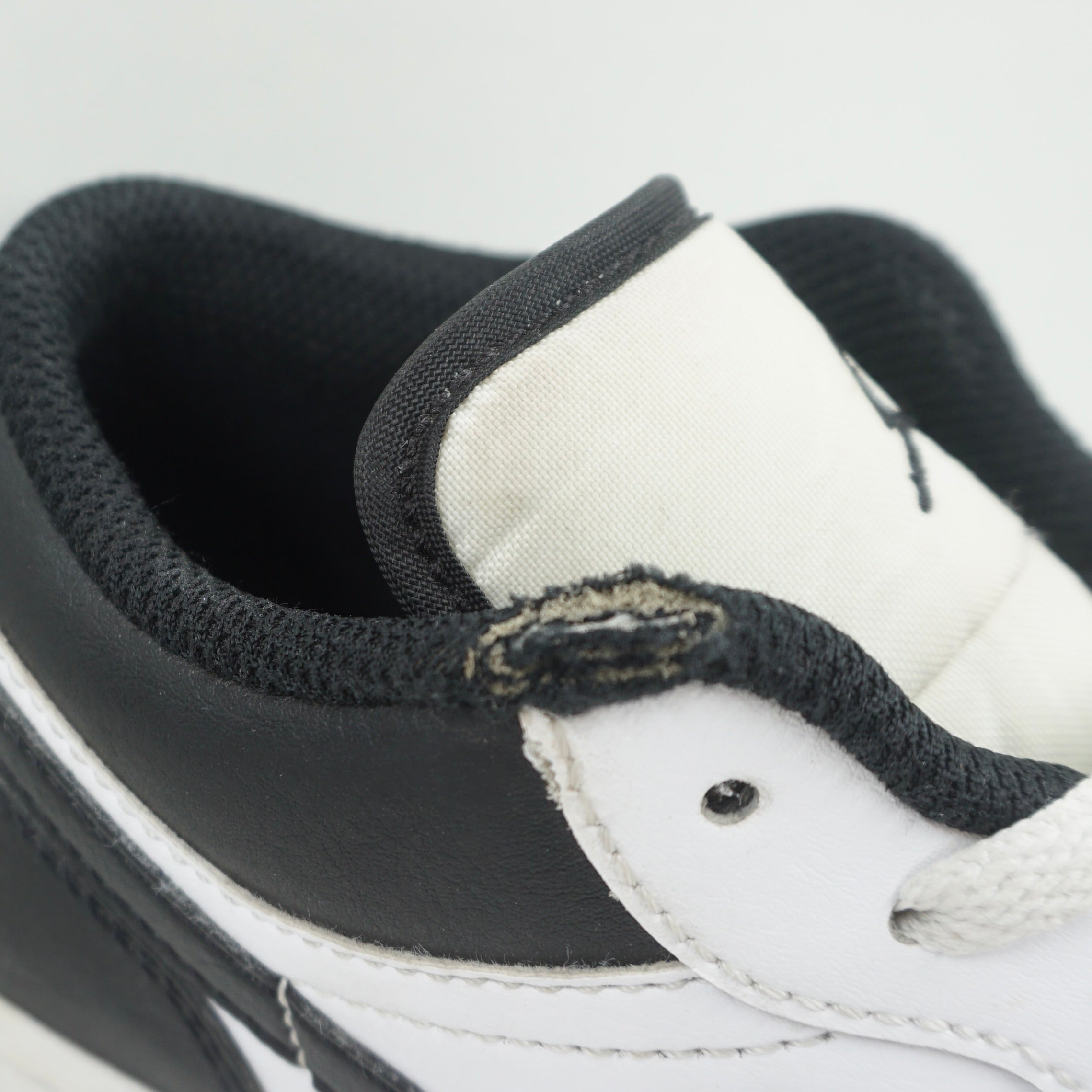 Jordan 1 Low White Black (GS)