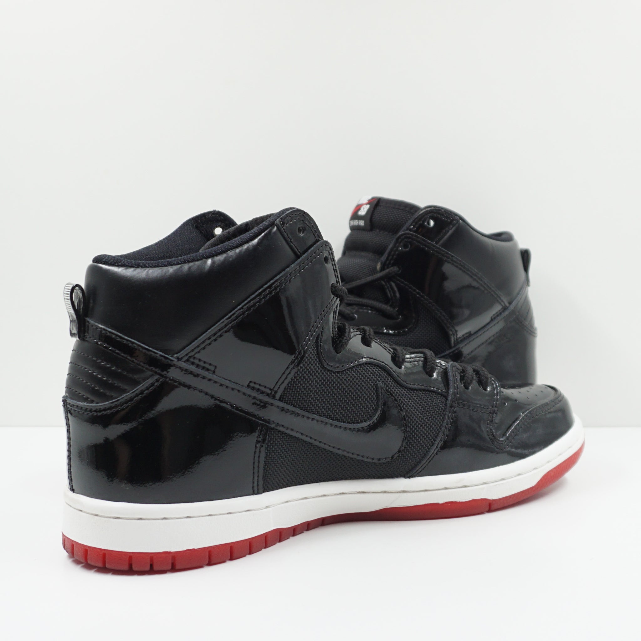 Nike SB Dunk High Bred