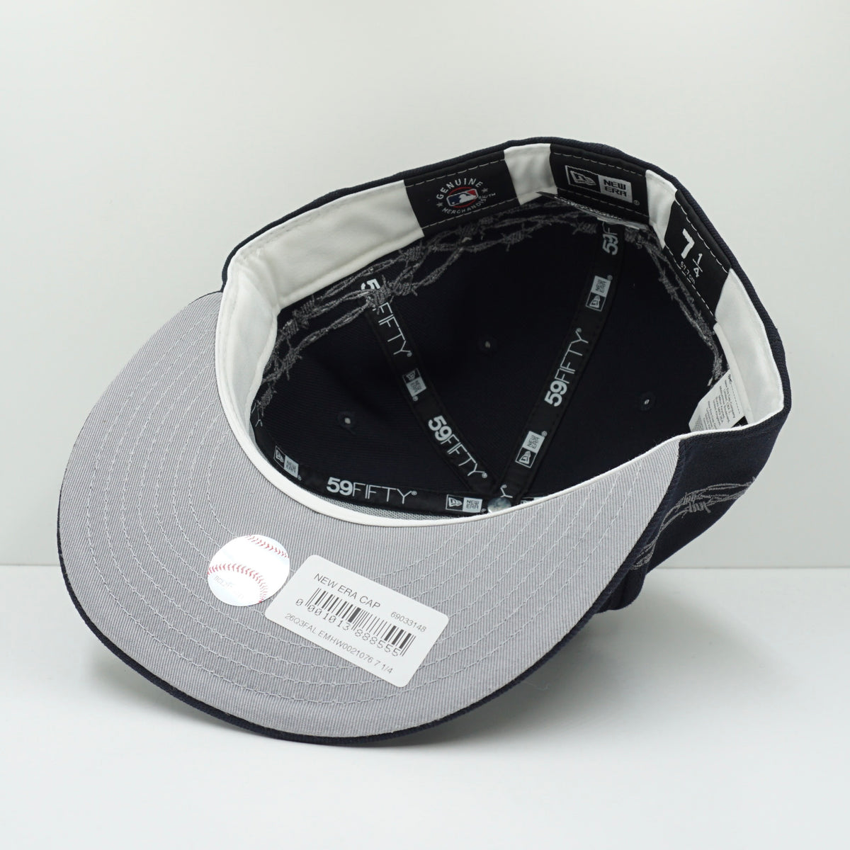 New Era New York Yankees Barbwire Navy Fitted Cap