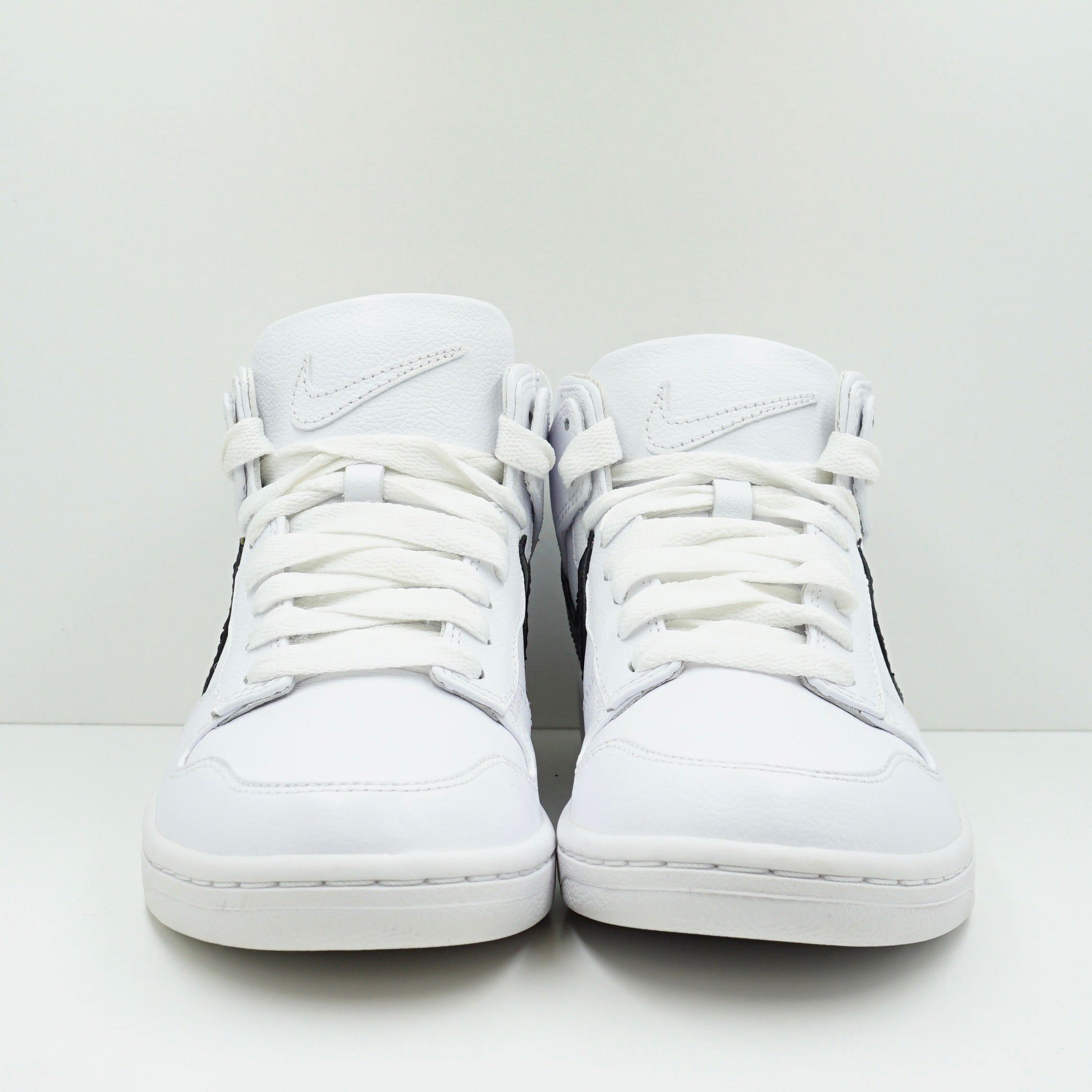 Nike Dunk Lux Chukka Riccardo Tisci White Black
