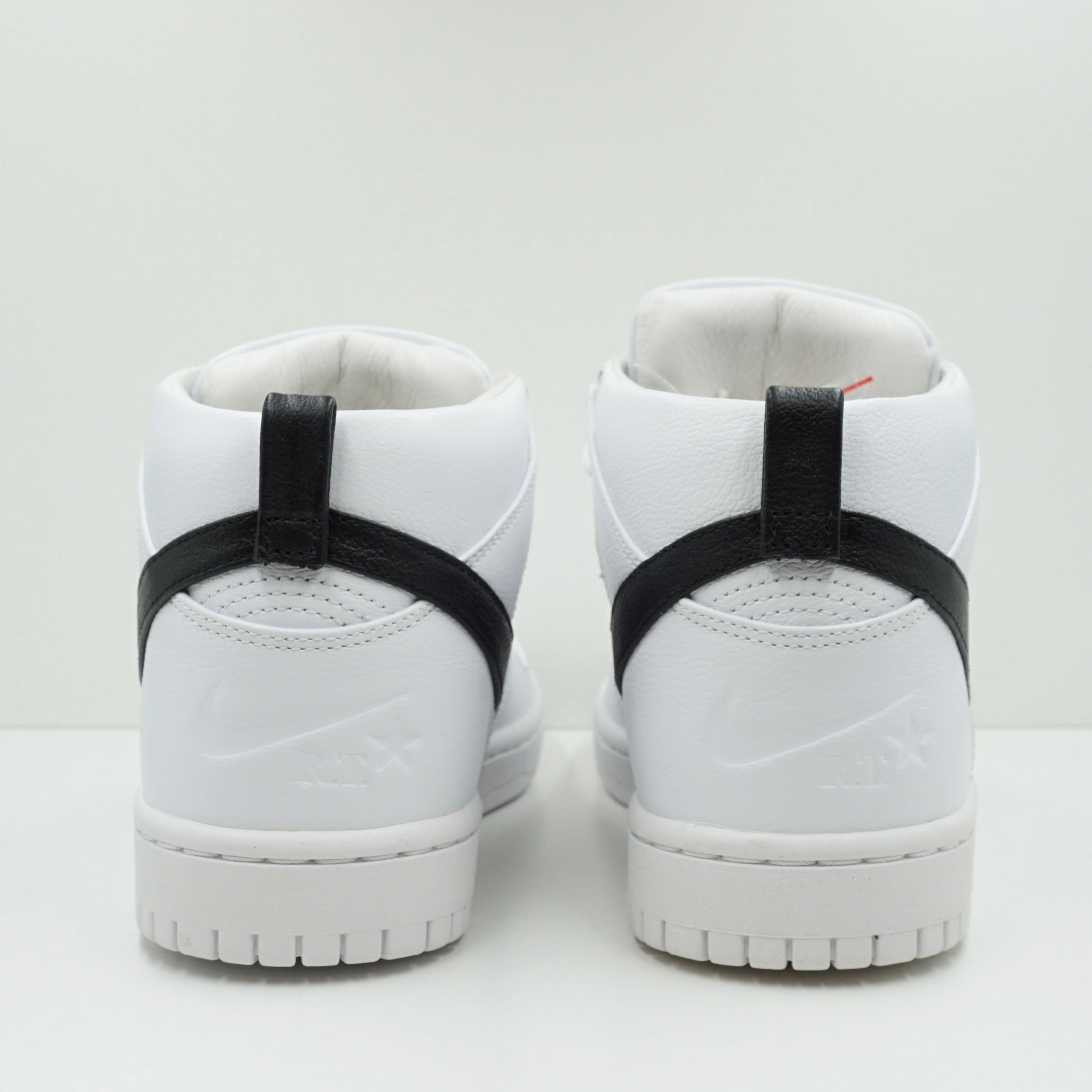 Nike Dunk Lux Chukka Riccardo Tisci White Black
