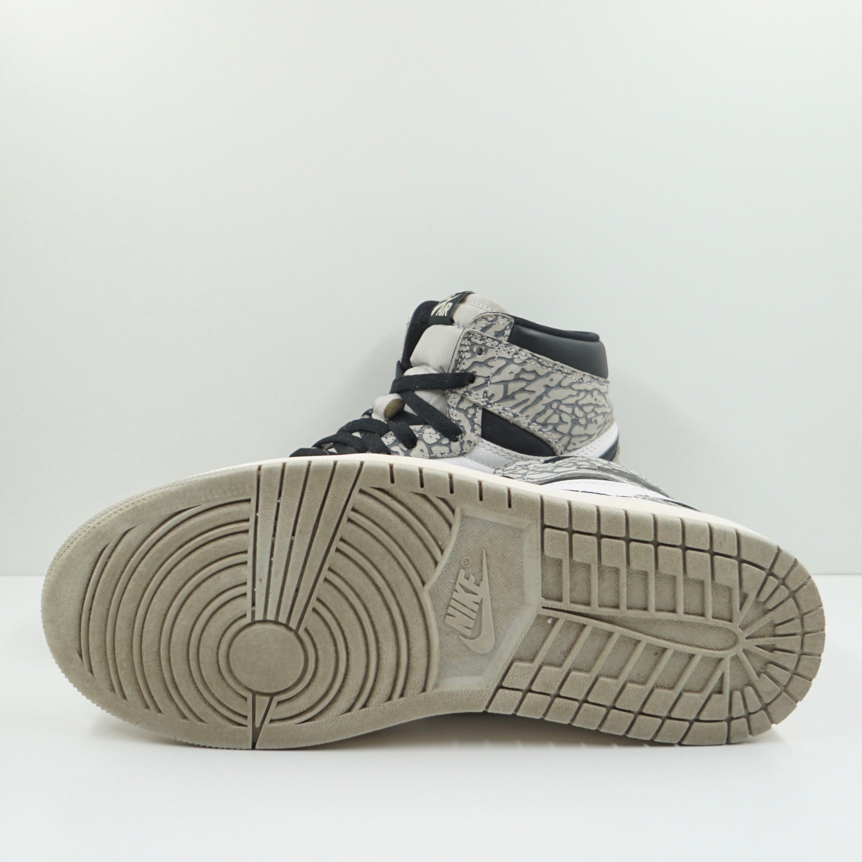 Jordan 1 Retro High OG White Cement