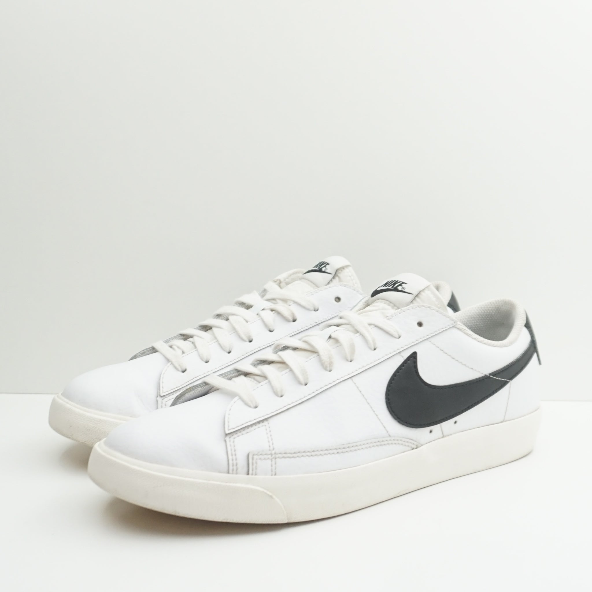 Nike Blazer Low Leather White Black